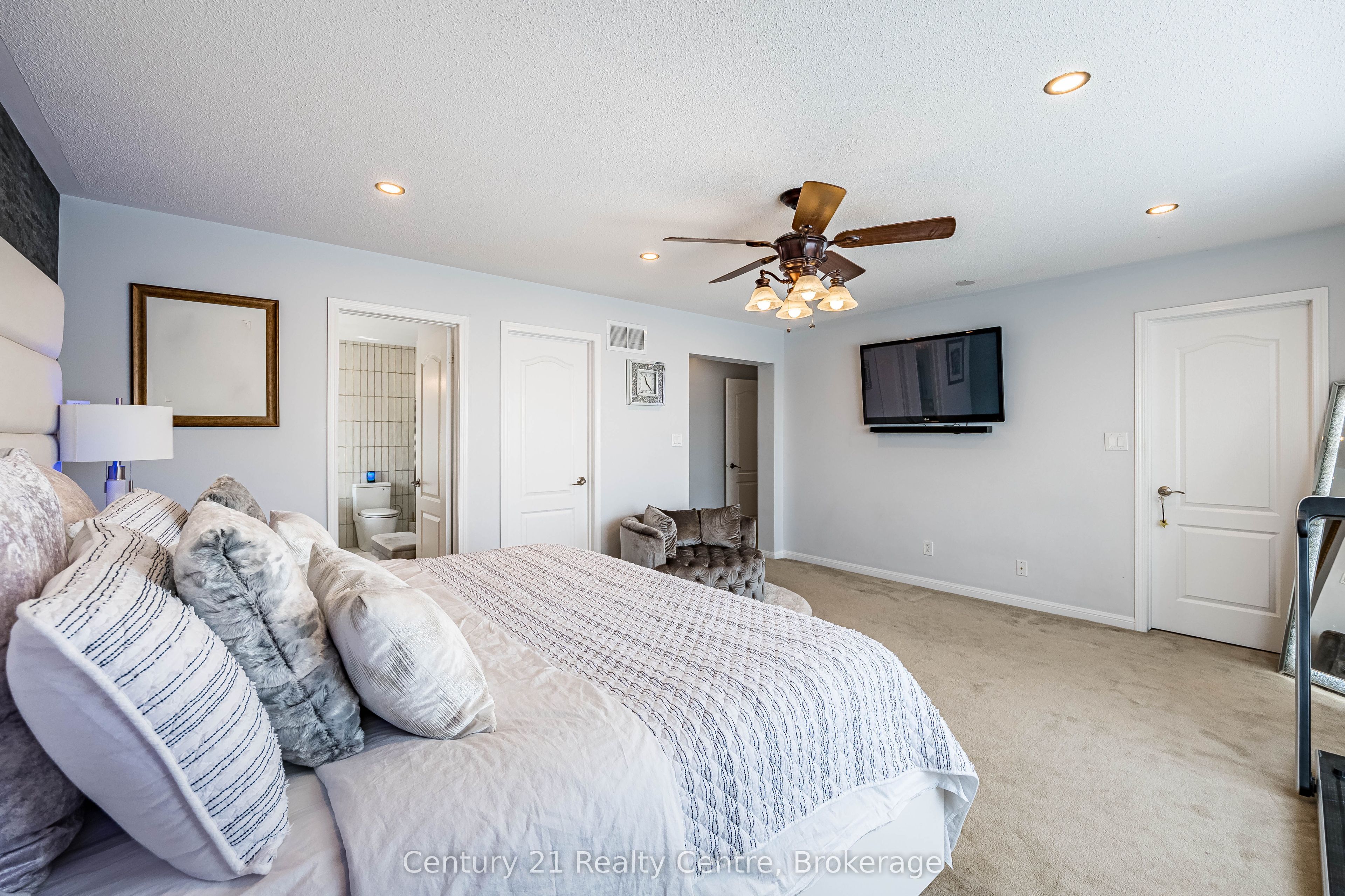 26 Catchfly Crescent Property Photo 33