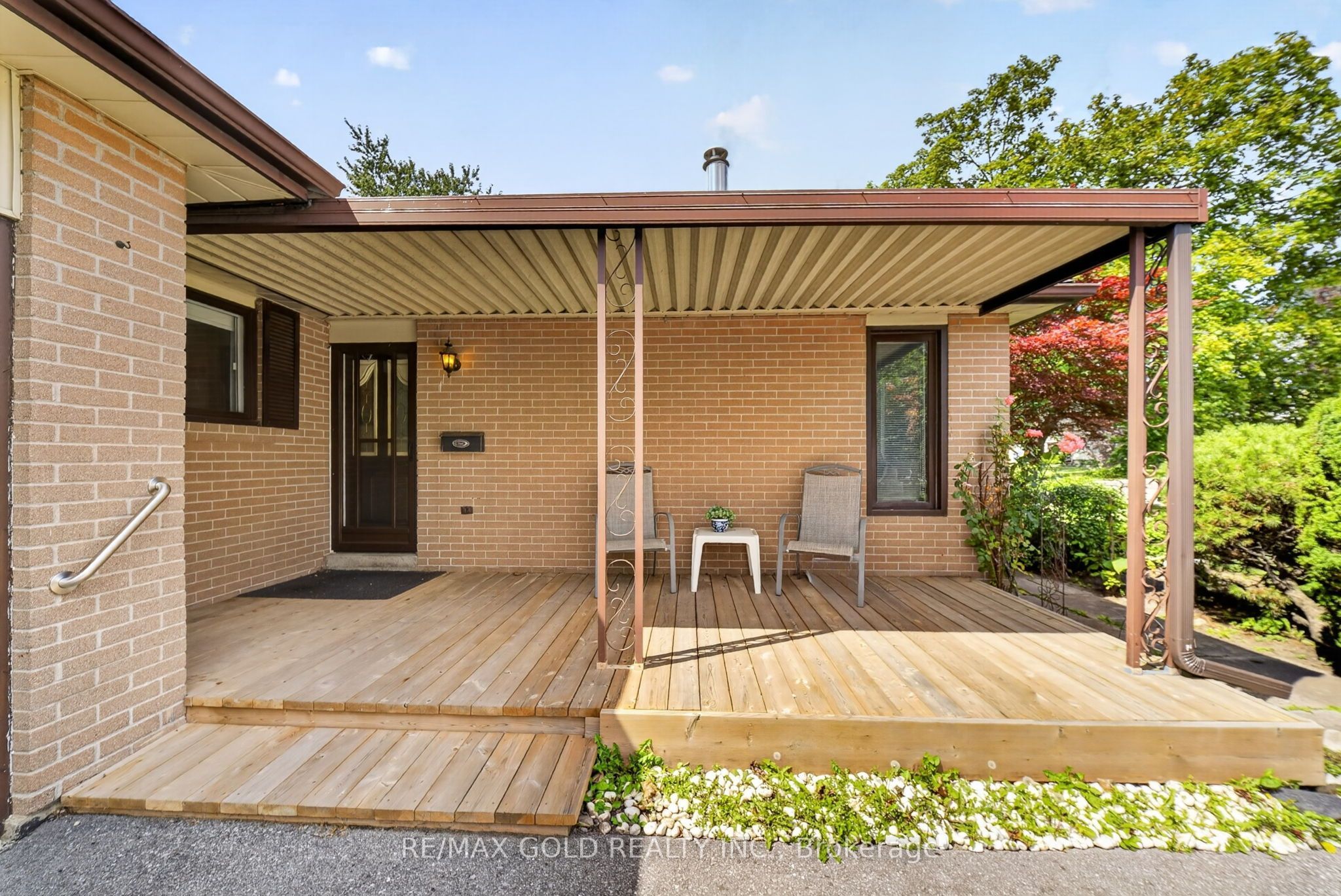 25 Drayton Crescent Property Photo 4