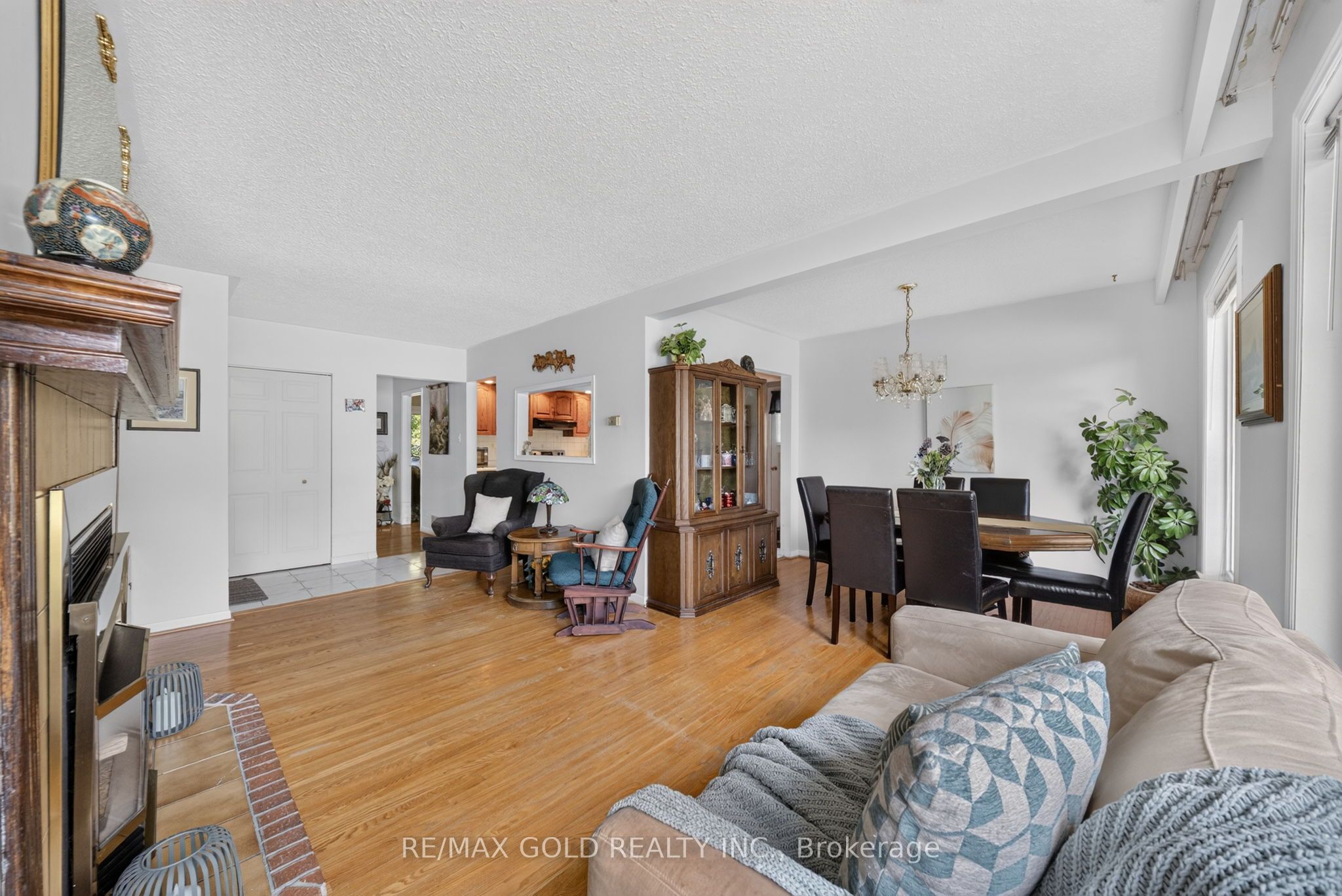 25 Drayton Crescent Property Photo 8