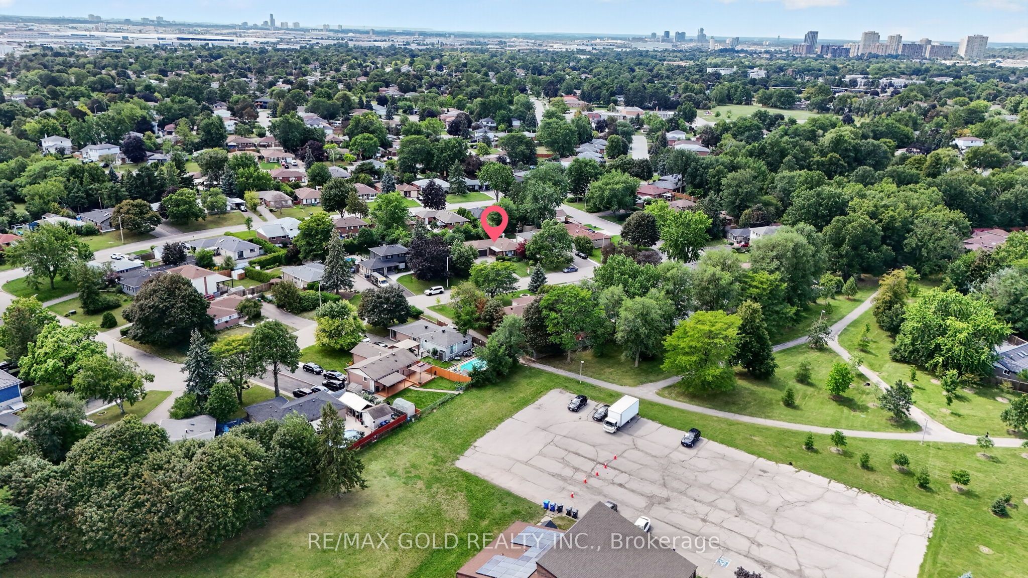 25 Drayton Crescent Property Photo 48