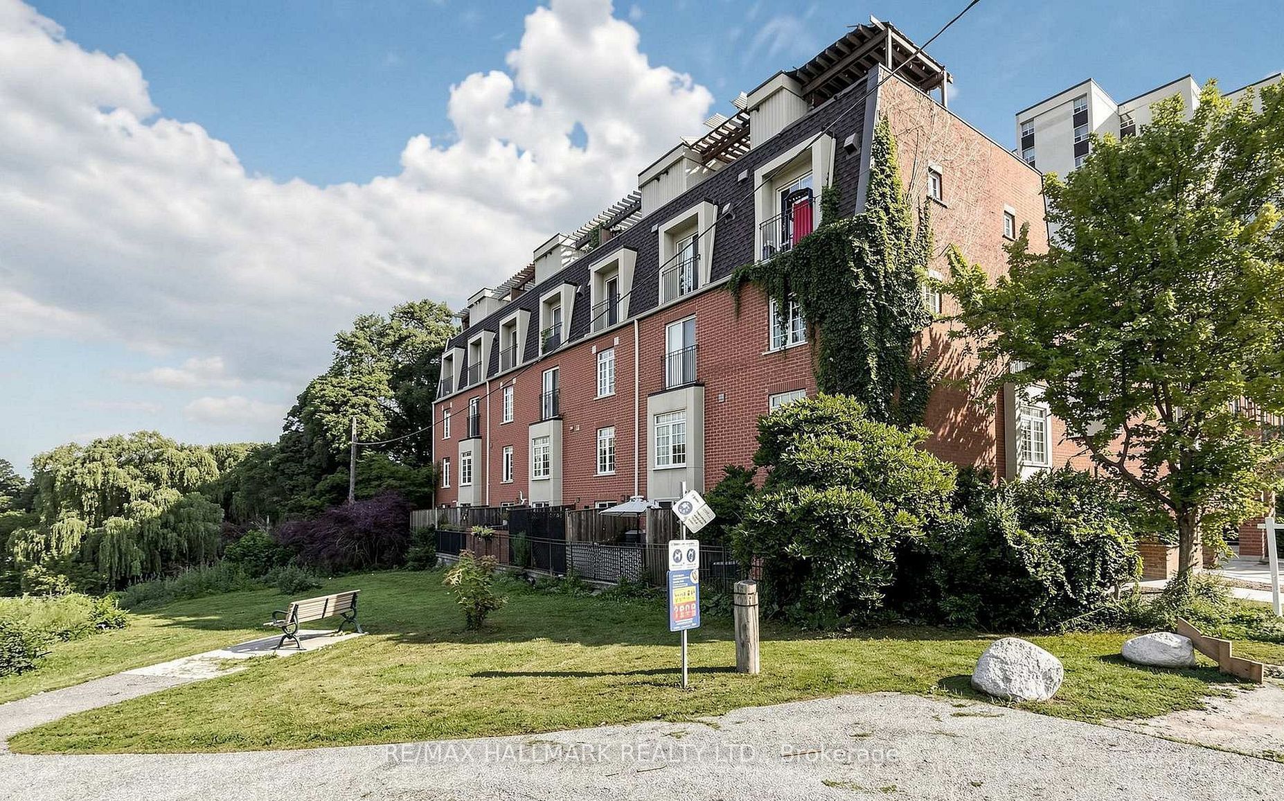 870 Jane Street 106