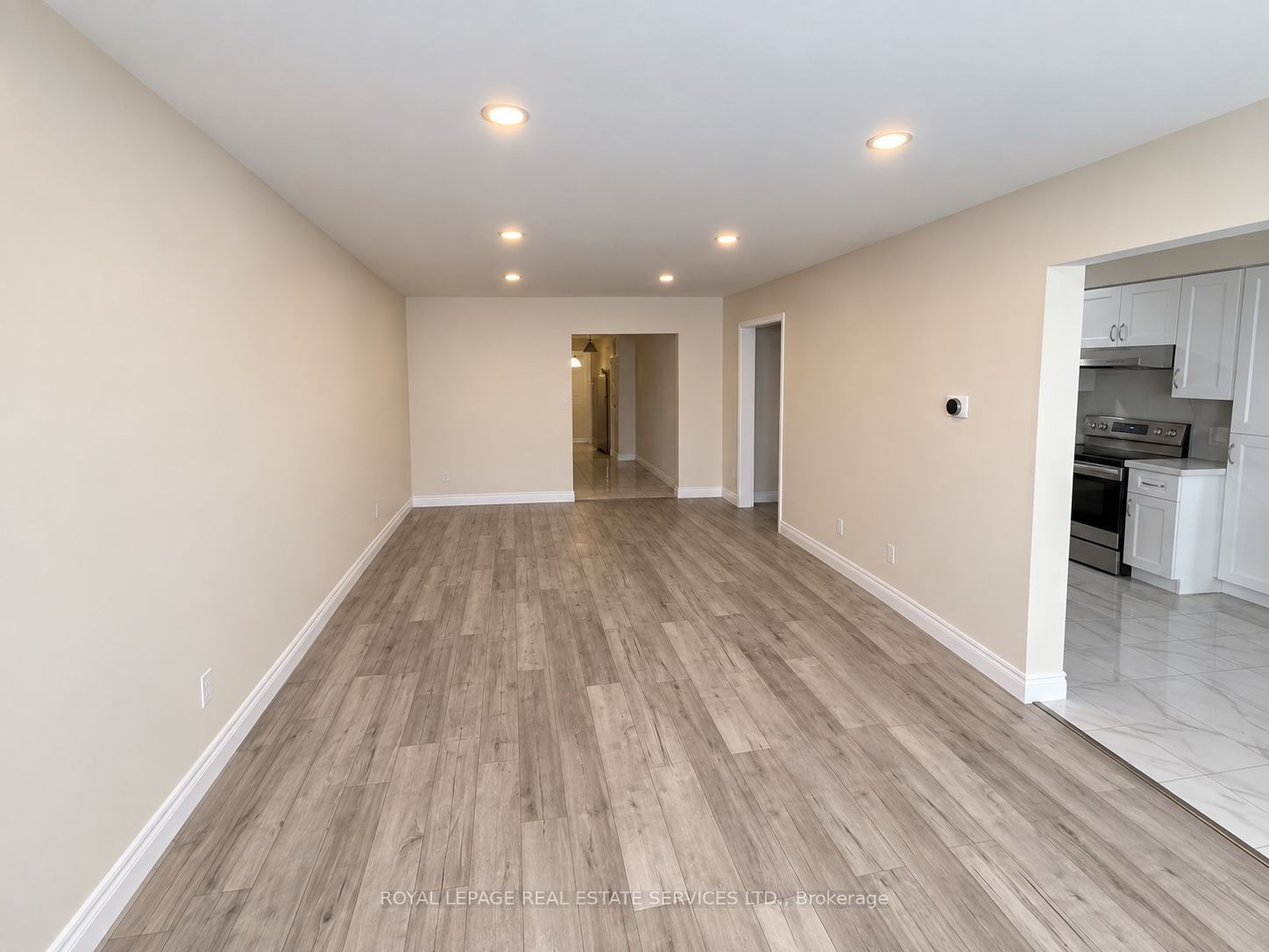 742 Winterton Way Property Photo 4