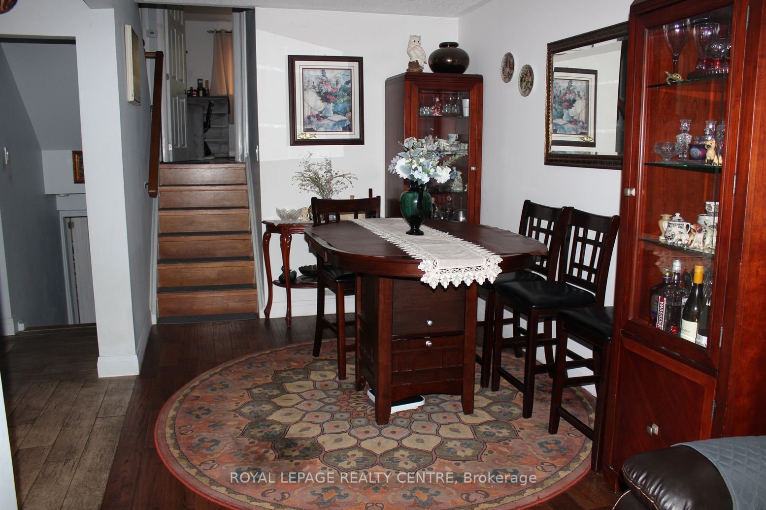 2385 Padstow Crescent Property Photo 6