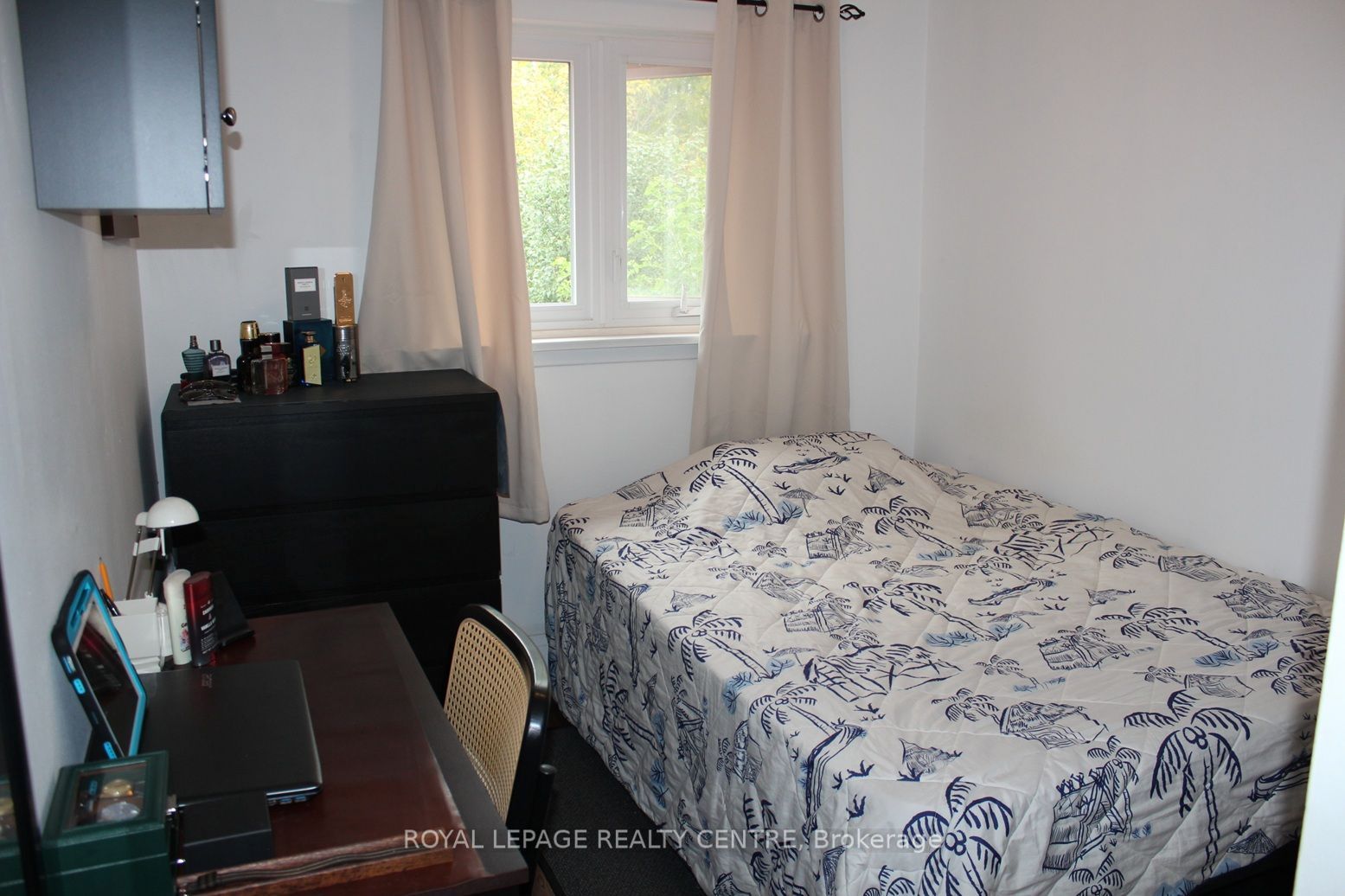 2385 Padstow Crescent Property Photo 13