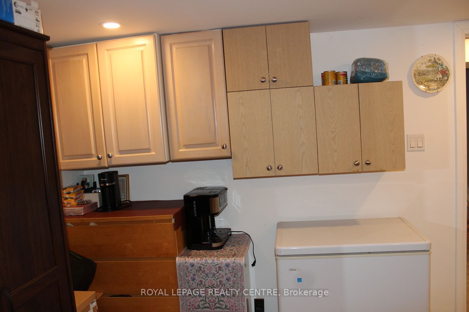 2385 Padstow Crescent Property Photo 23