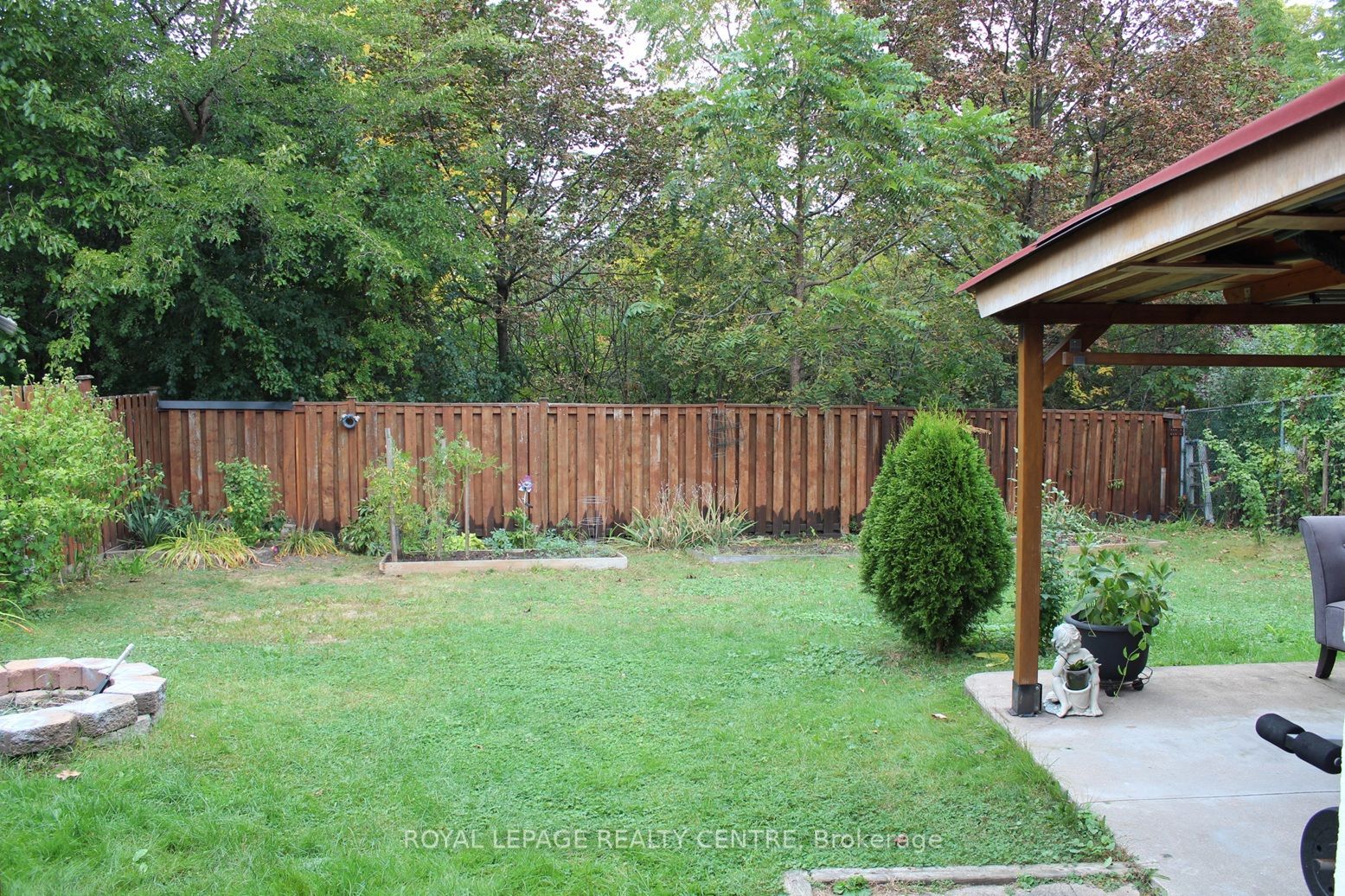 2385 Padstow Crescent Property Photo 27