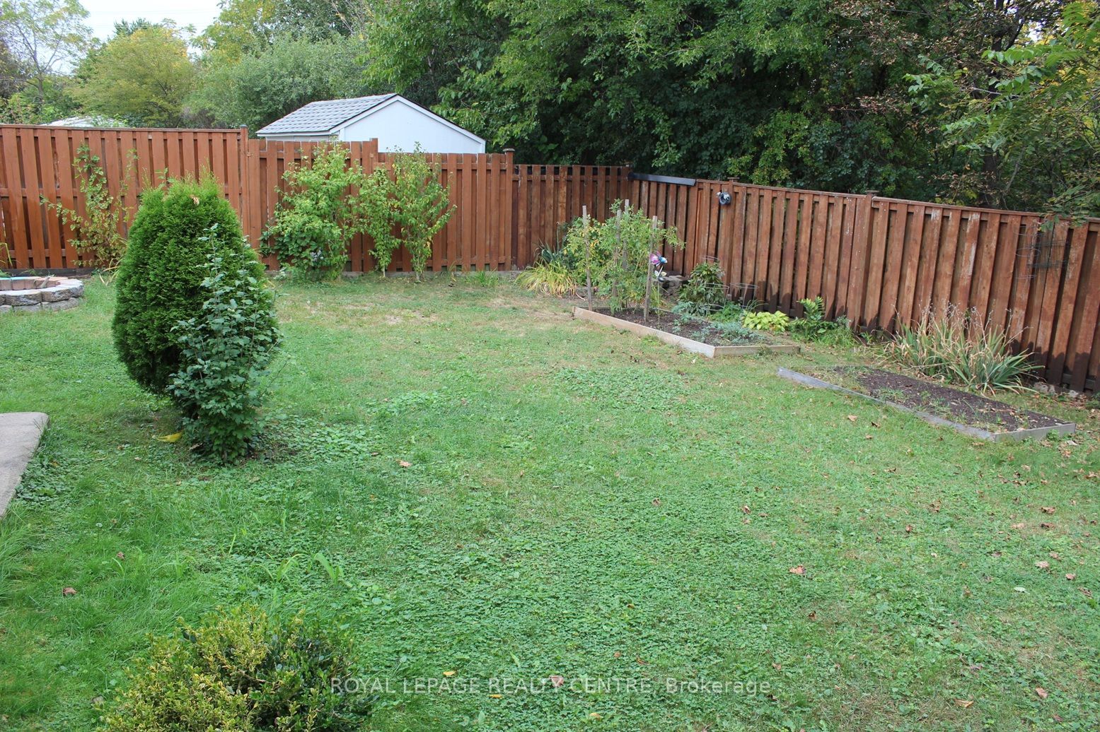 2385 Padstow Crescent Property Photo 30