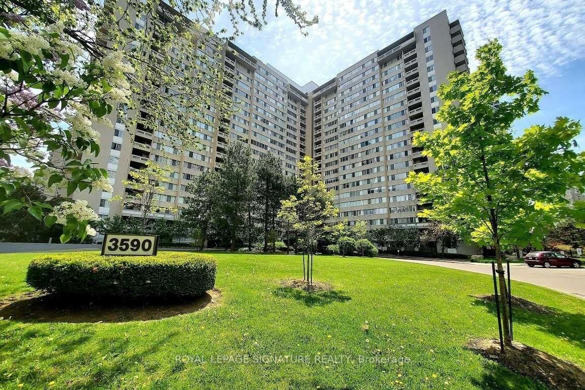 3590 Kaneff Crescent 503 Property Photo 1
