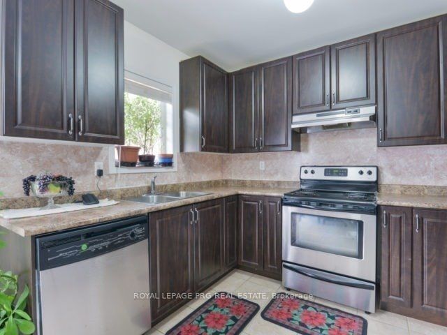 41 Unionville Crescent Property Photo 6