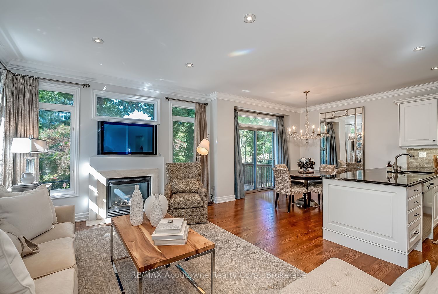2351 Woodfield Road Property Photo 4