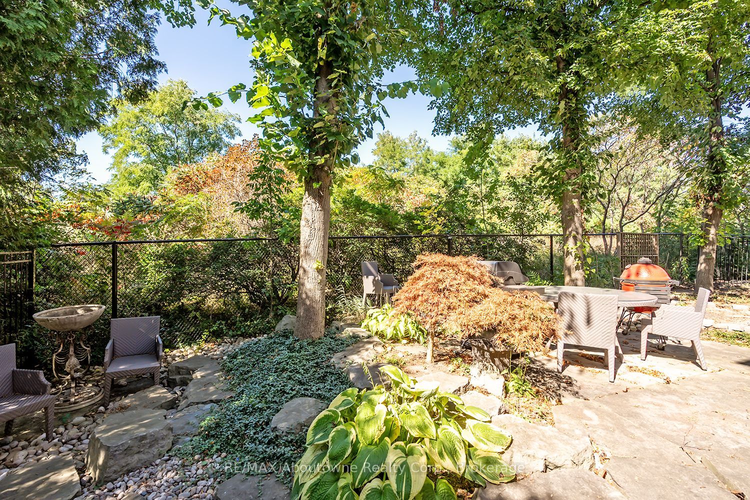 2351 Woodfield Road Property Photo 31