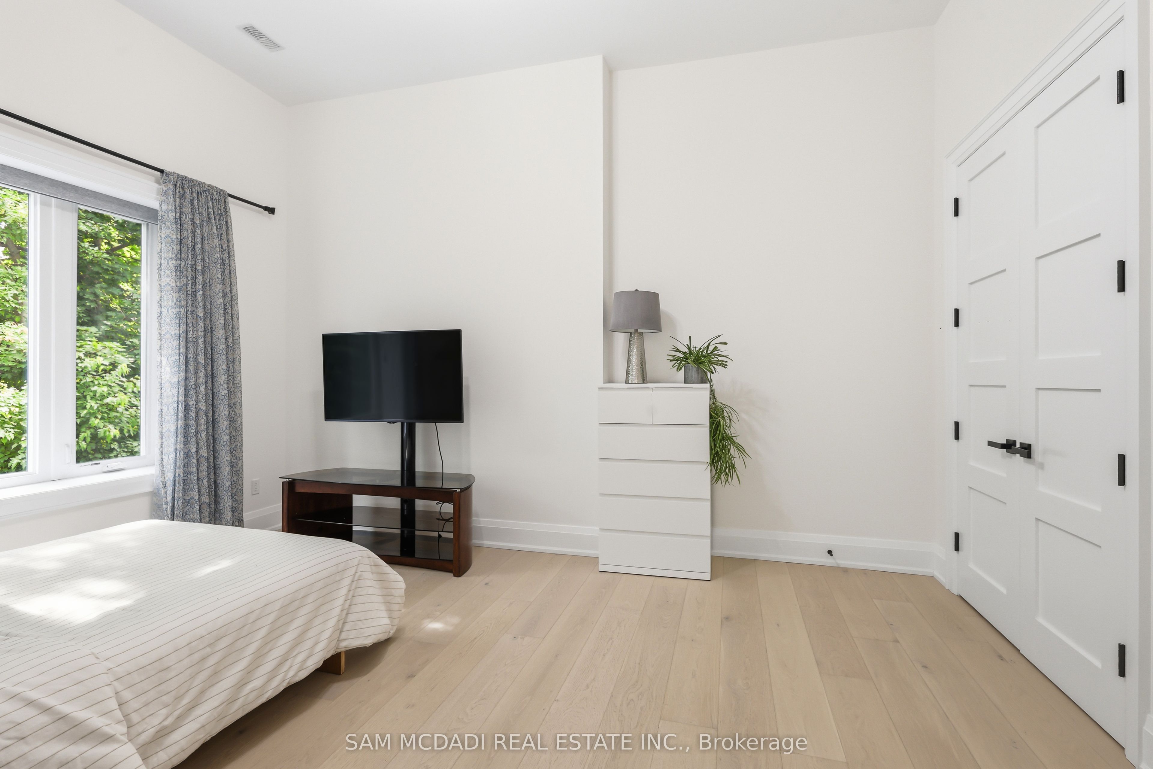 1750 Lincolnshire Boulevard Property Photo 19