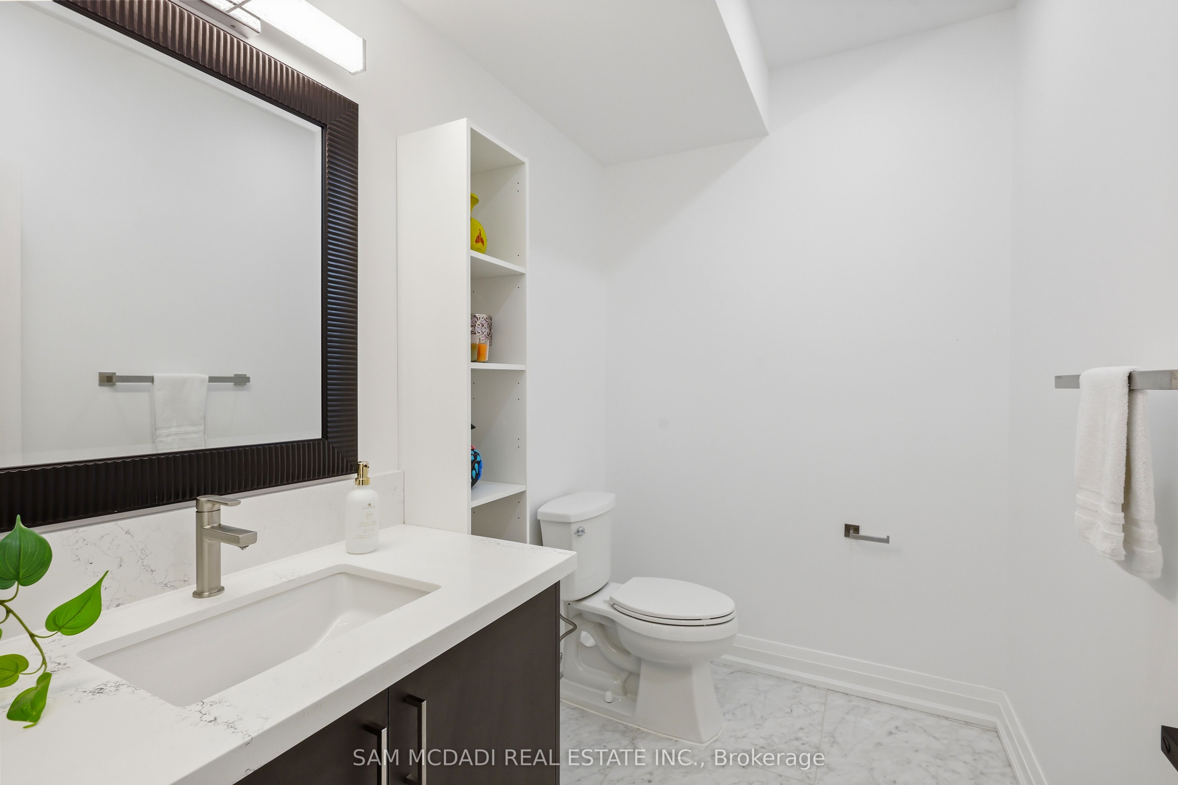 1750 Lincolnshire Boulevard Property Photo 40