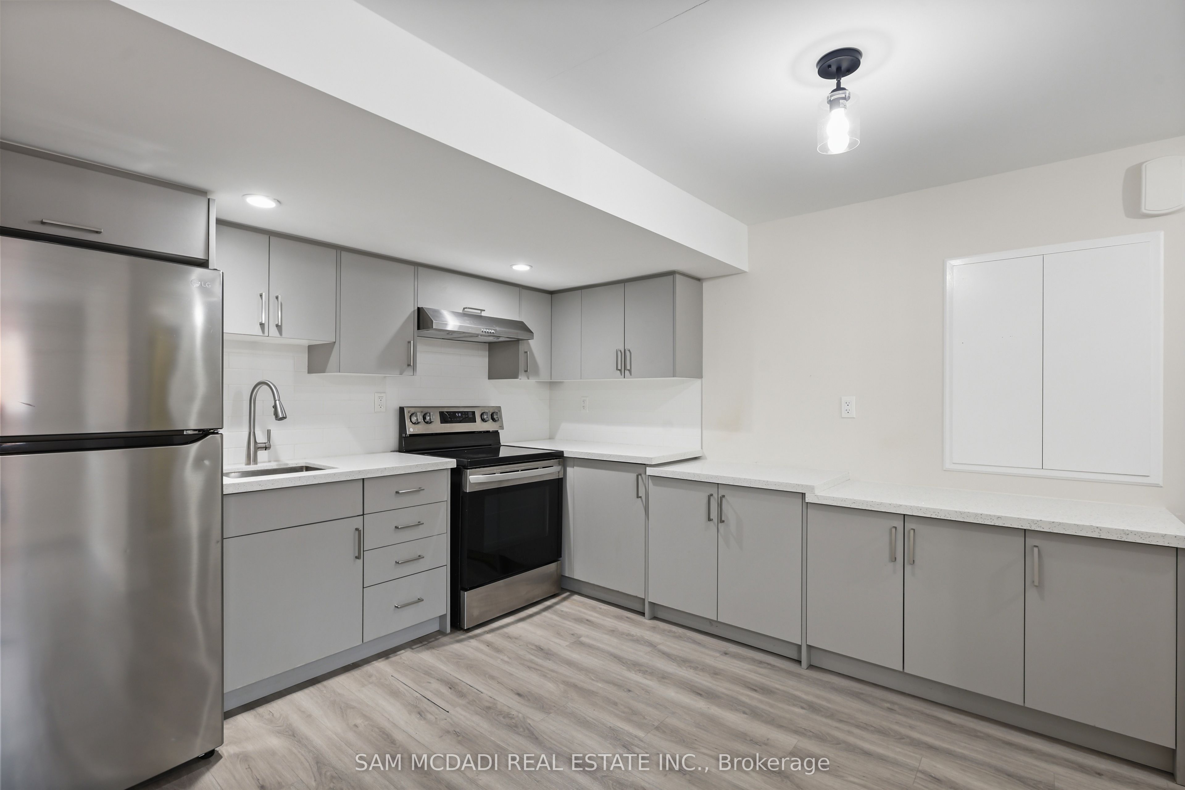 1750 Lincolnshire Boulevard Property Photo 41