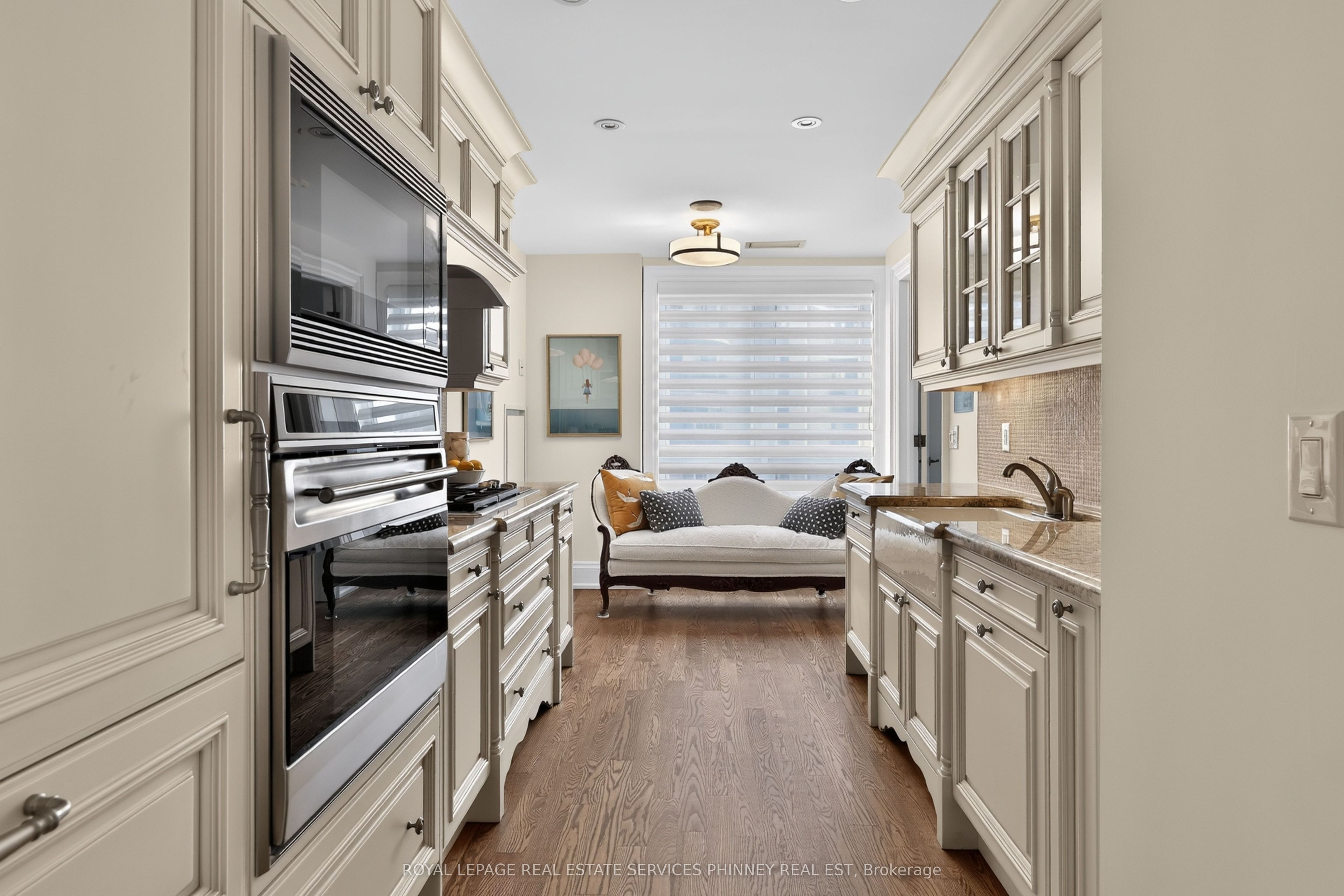 111 Forsythe Street 604 Property Photo 13