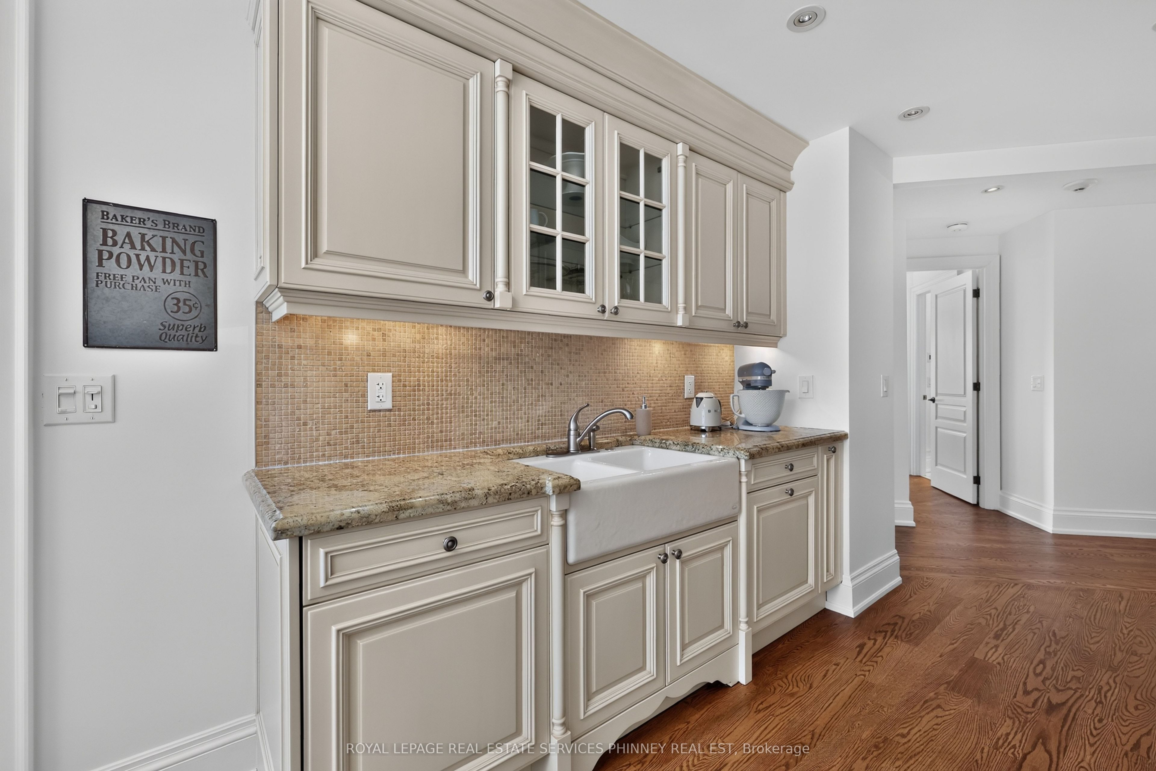 111 Forsythe Street 604 Property Photo 15