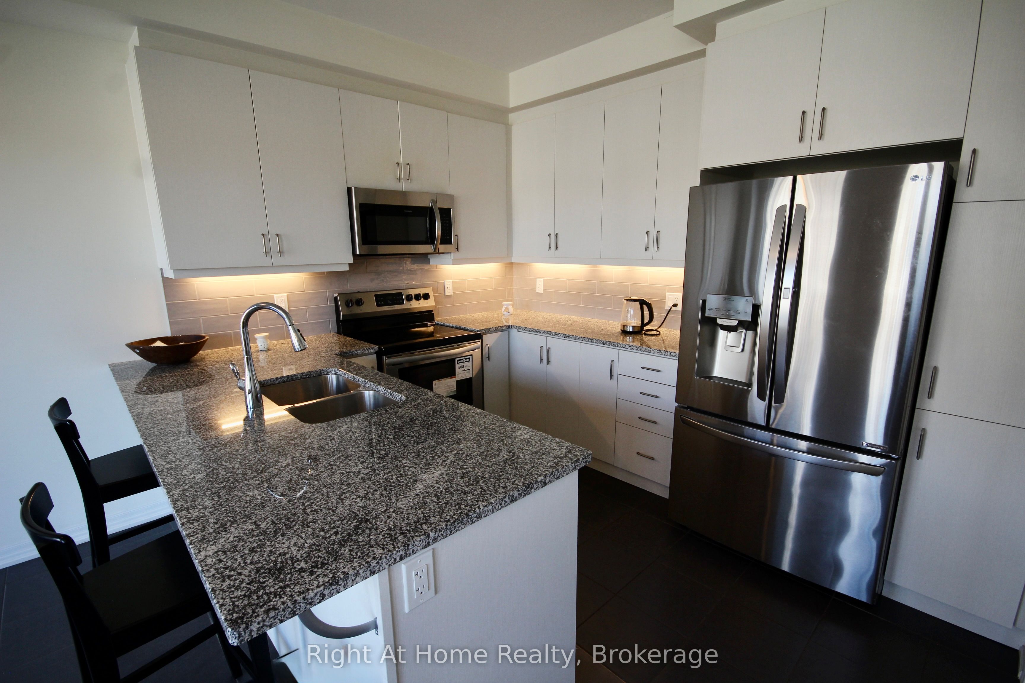 119 Stork Street Property Photo 15