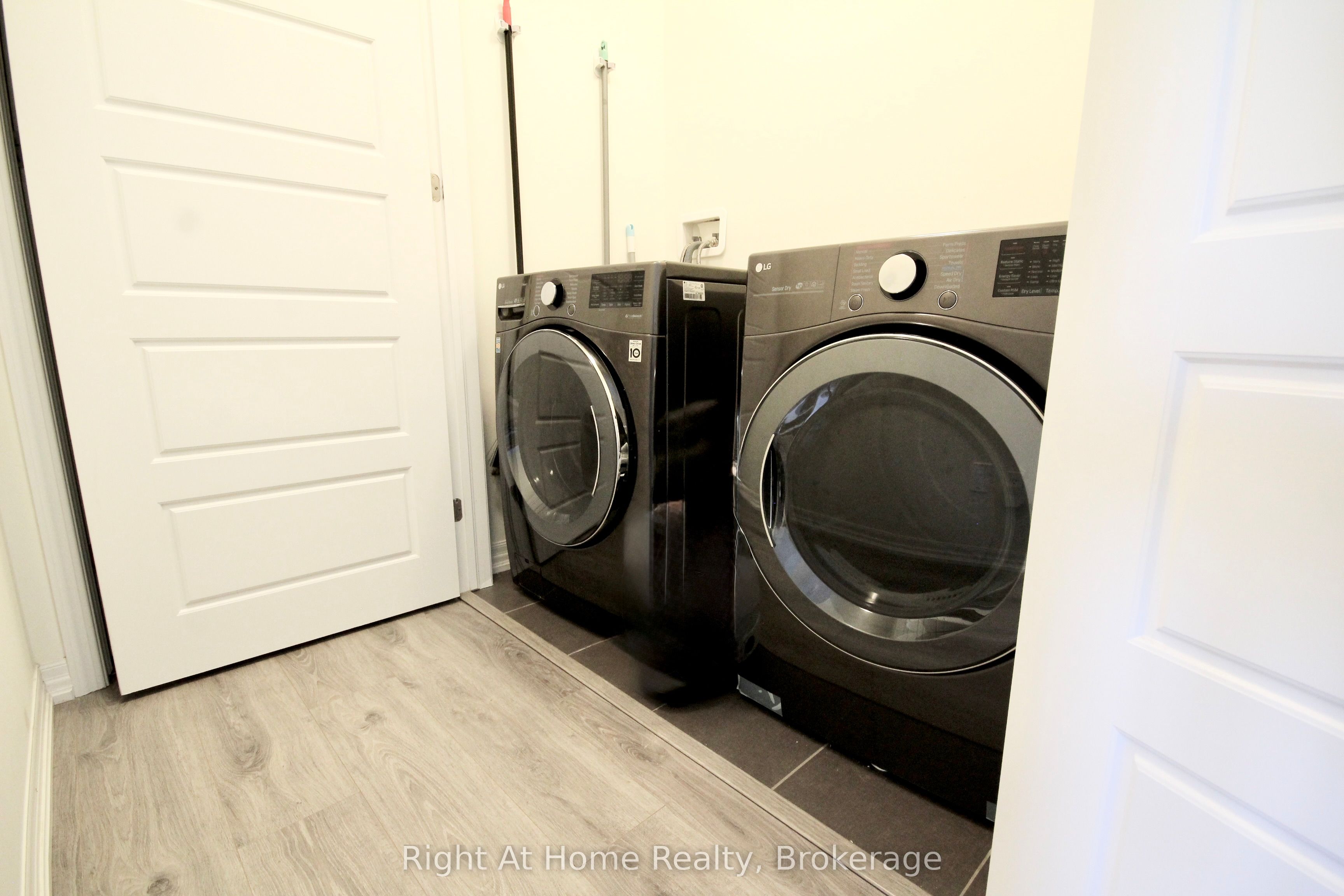 119 Stork Street Property Photo 19