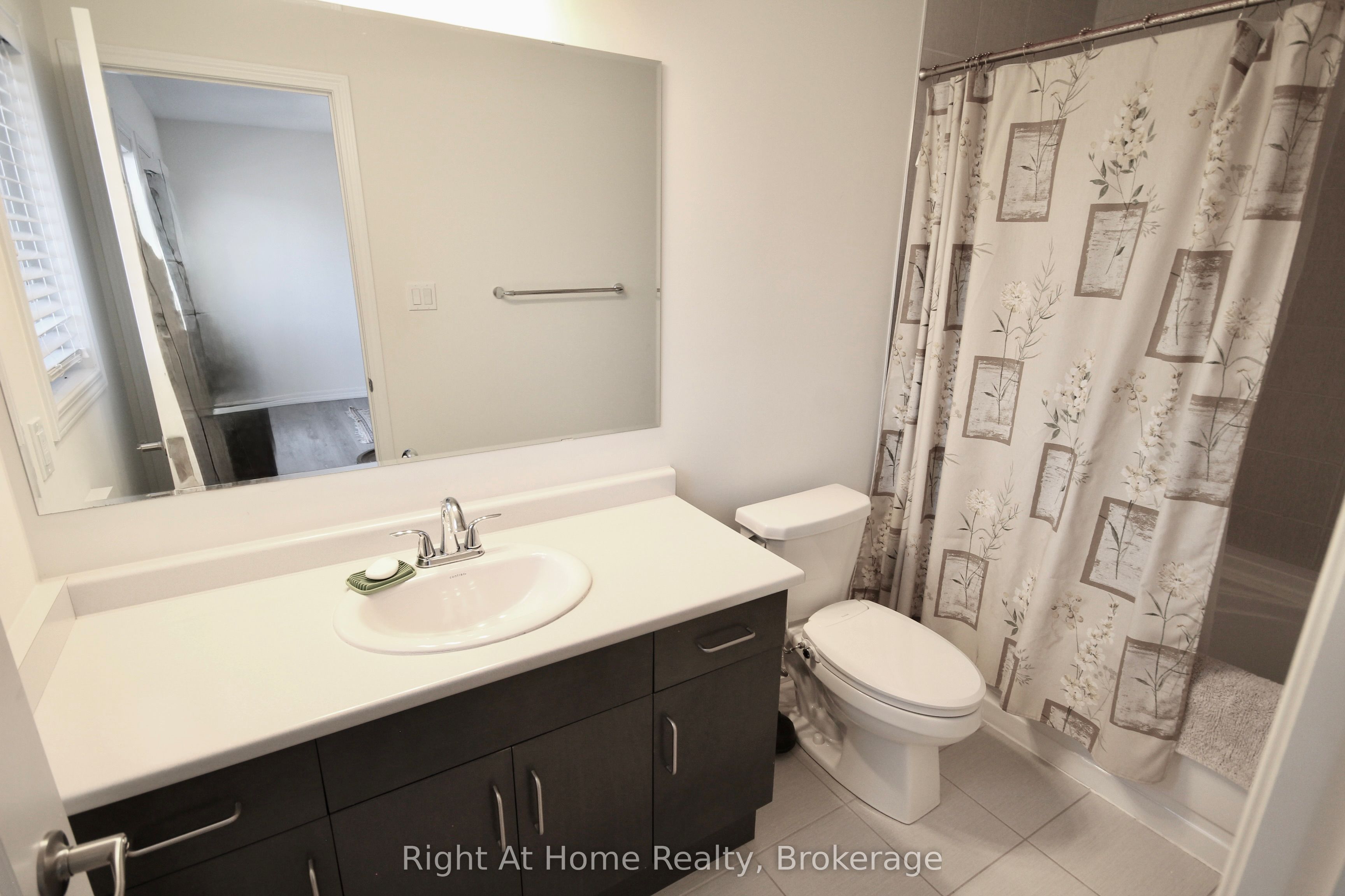 119 Stork Street Property Photo 24