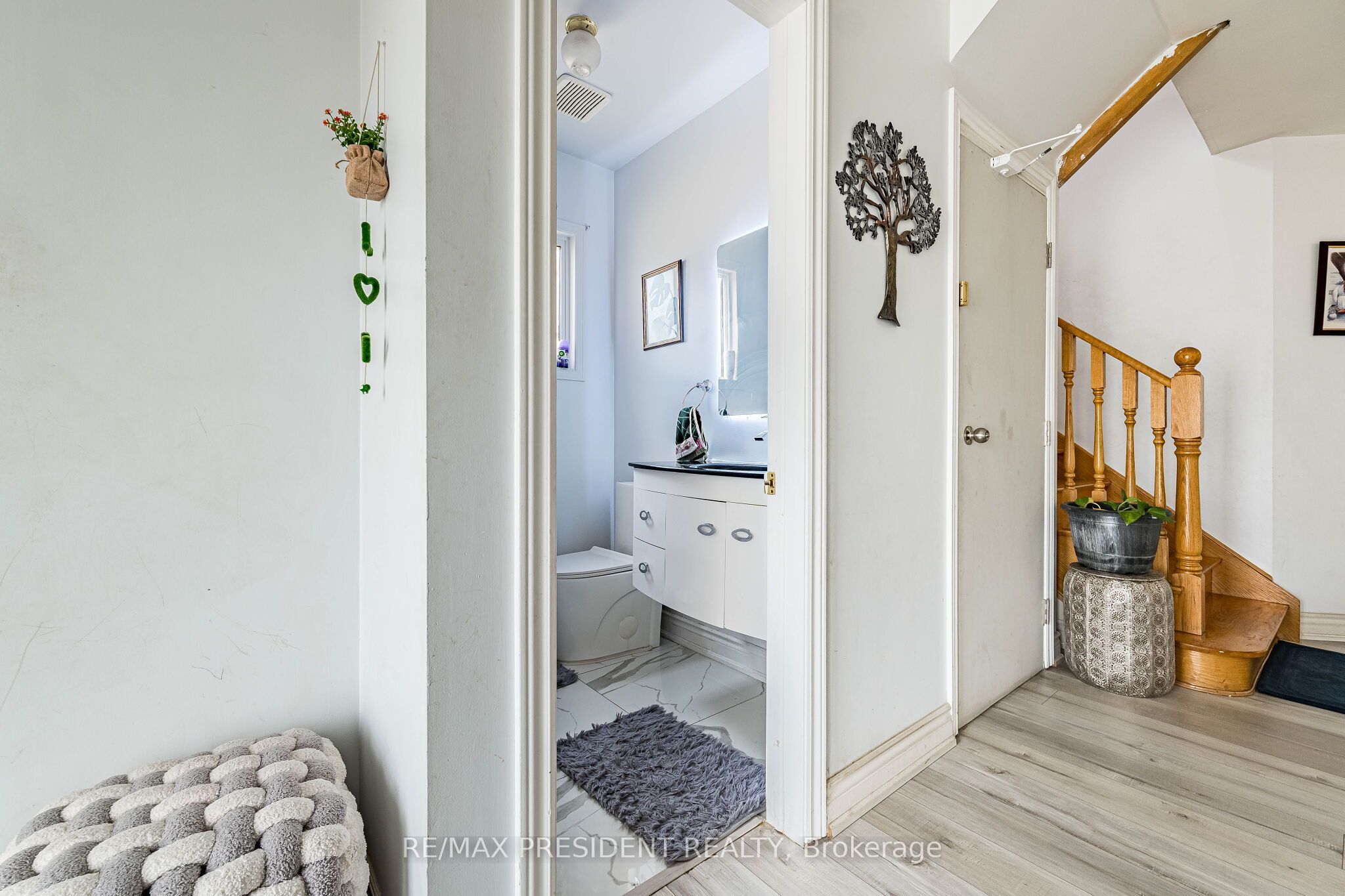 69 Sunny Meadow Boulevard Property Photo 6