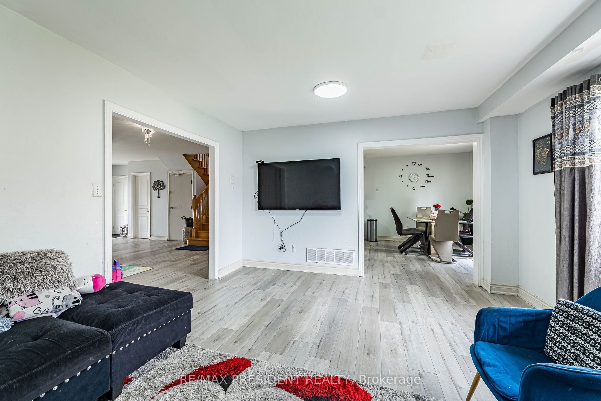 69 Sunny Meadow Boulevard Property Photo 12