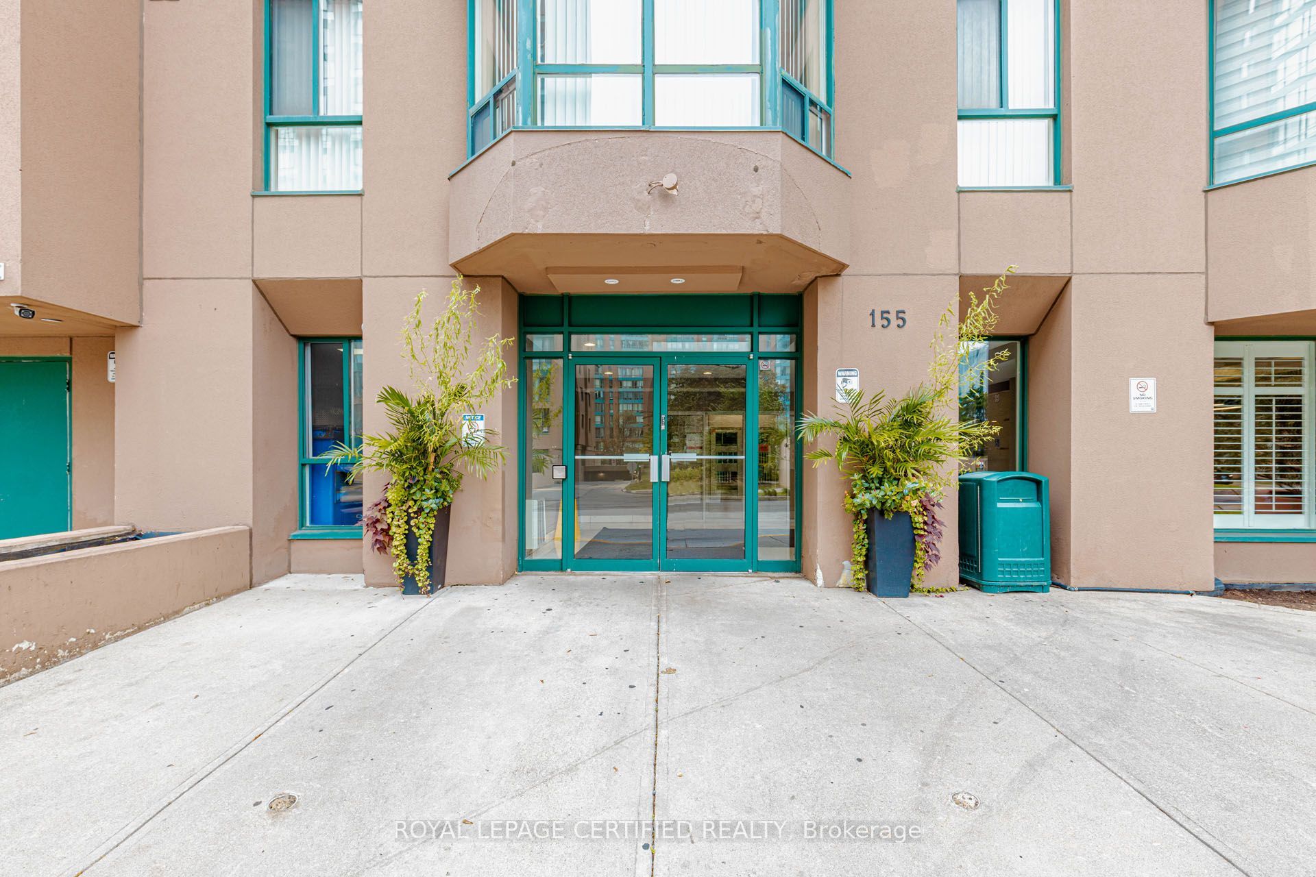 155 Hillcrest Avenue Ph15 Property Photo 1