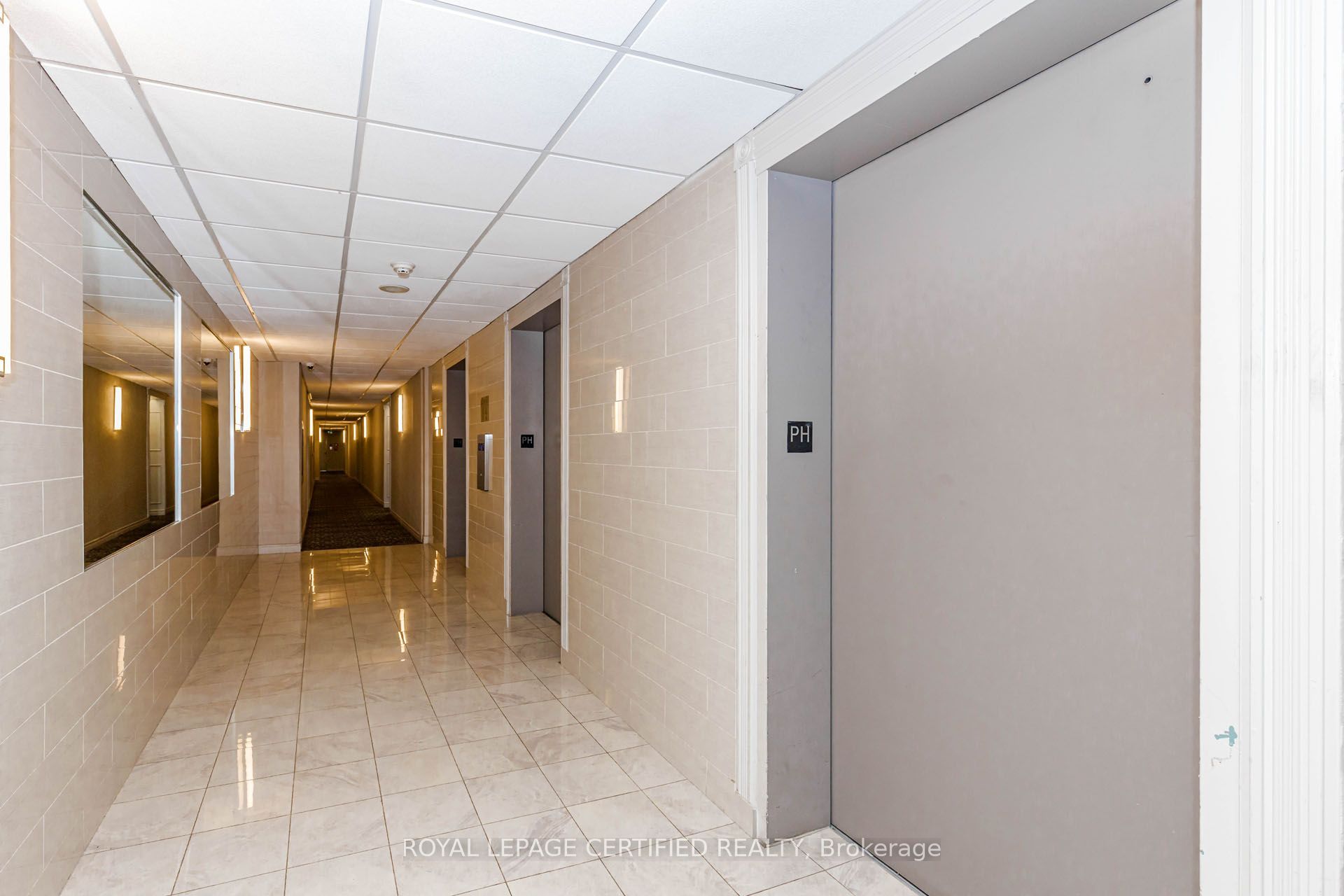 155 Hillcrest Avenue Ph15 Property Photo 3