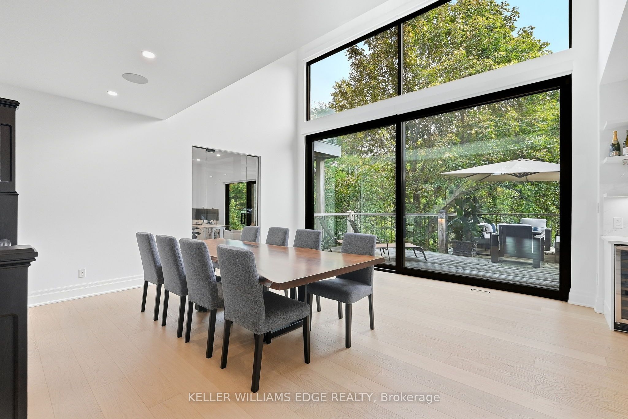 2376 8 Side Road Property Photo 6
