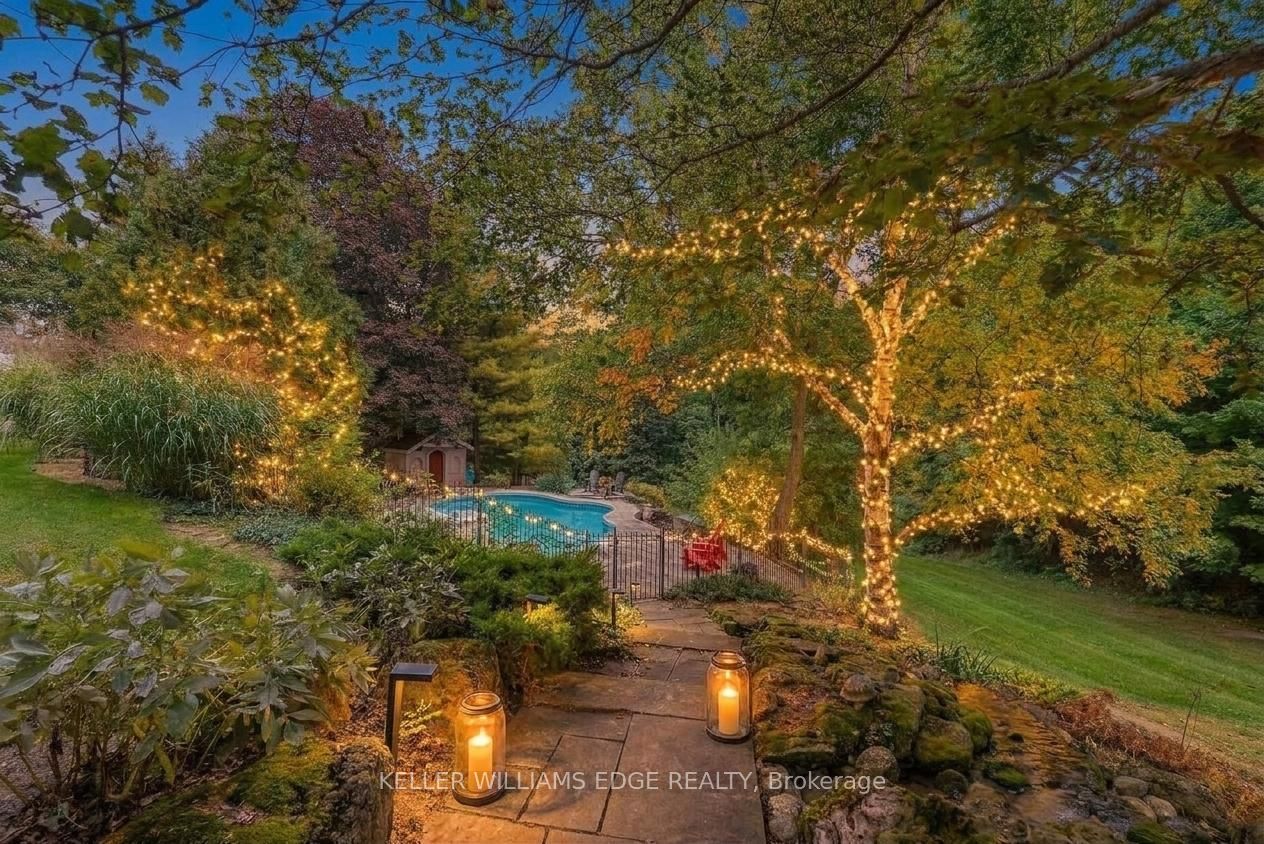 2376 8 Side Road Property Photo 45