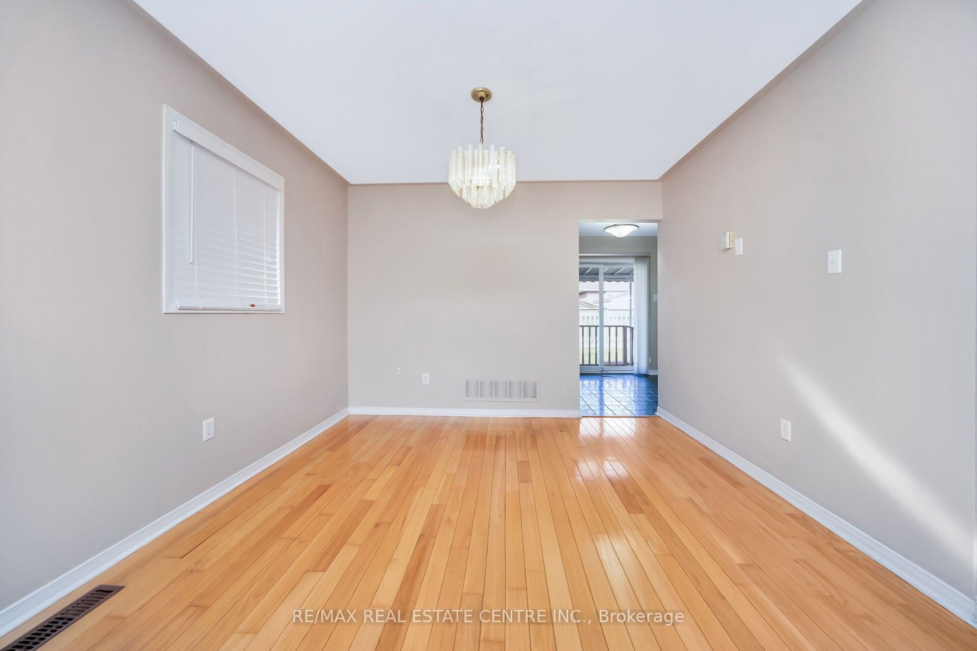 111 Springview Drive Property Photo 11