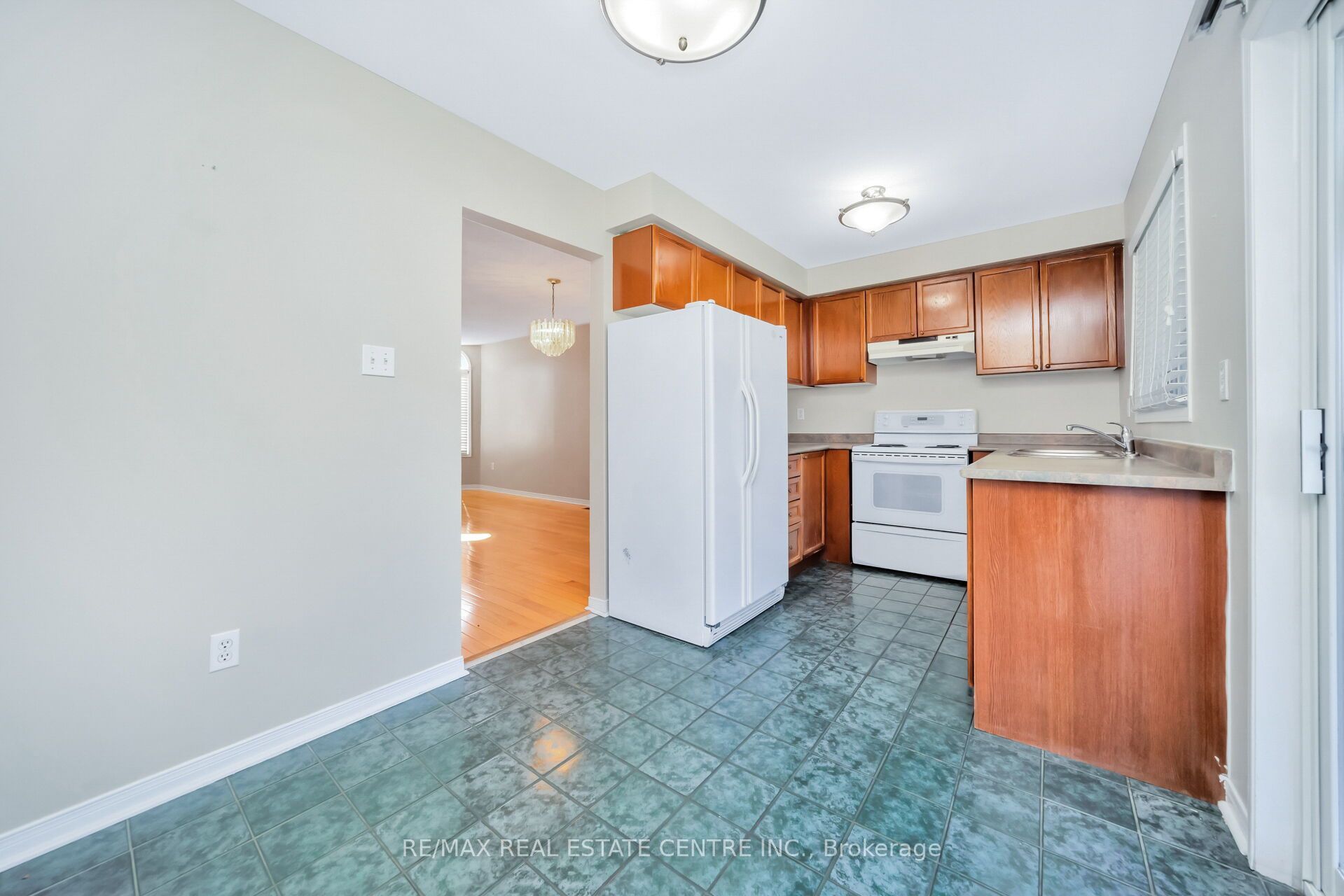 111 Springview Drive Property Photo 16