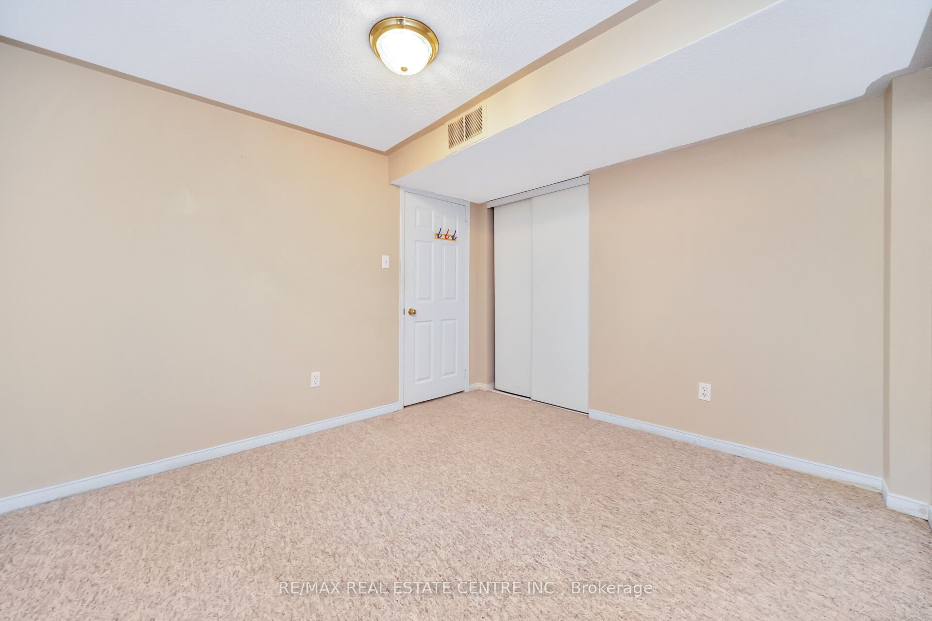 111 Springview Drive Property Photo 32