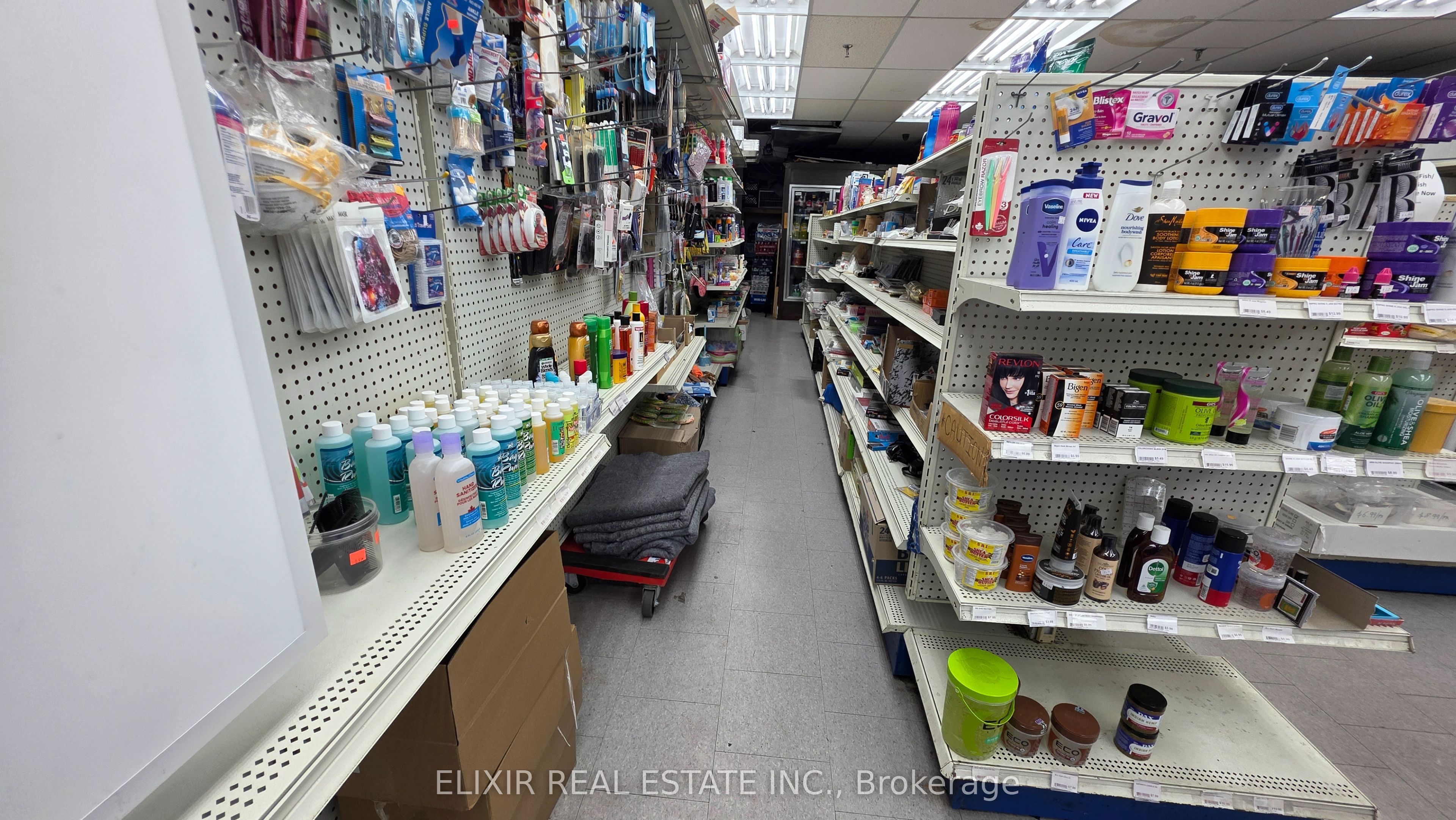 4- 2468 Eglinton Avenue W Property Photo 17