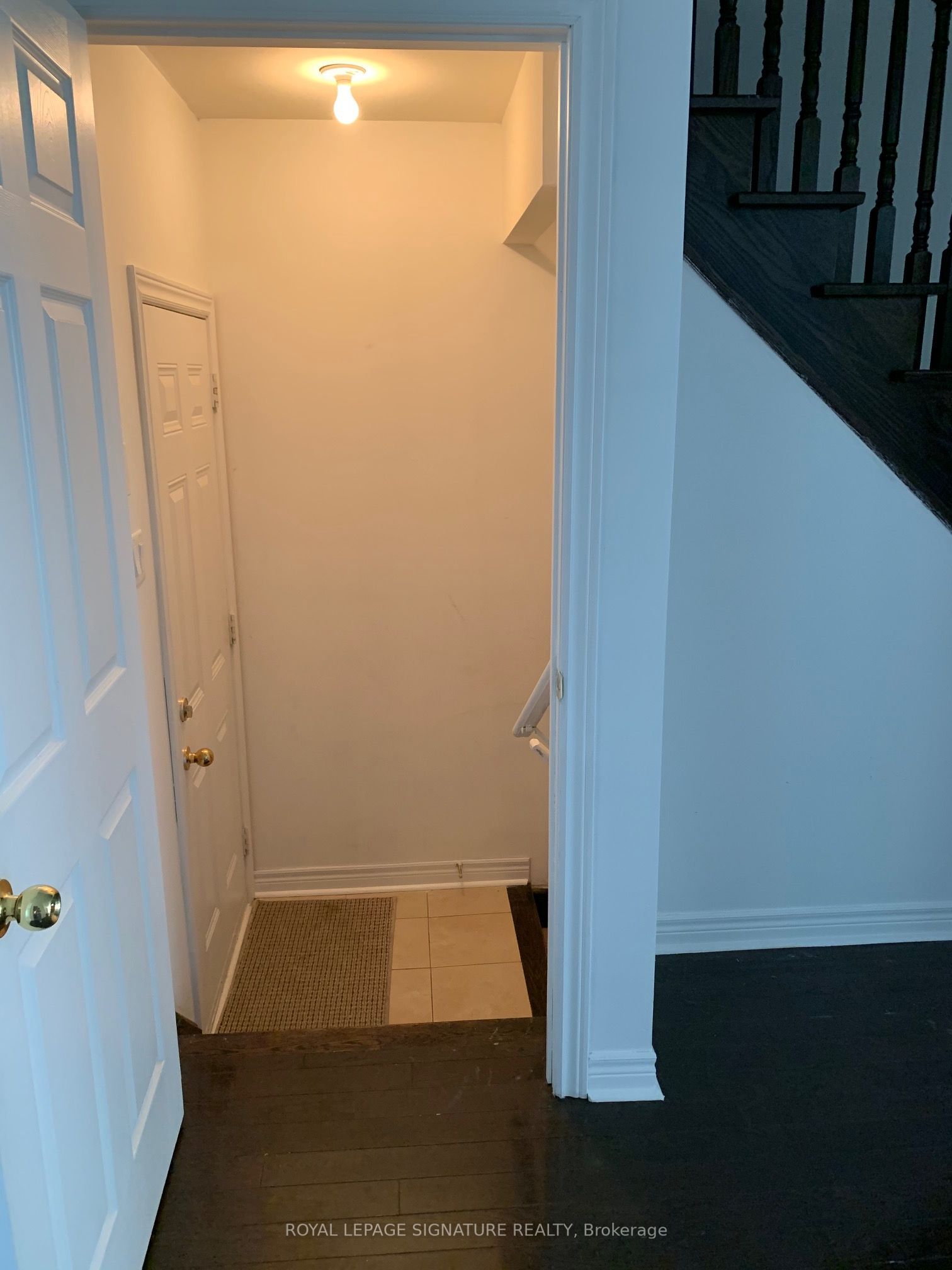 249 Comiskey Crescent Property Photo 12