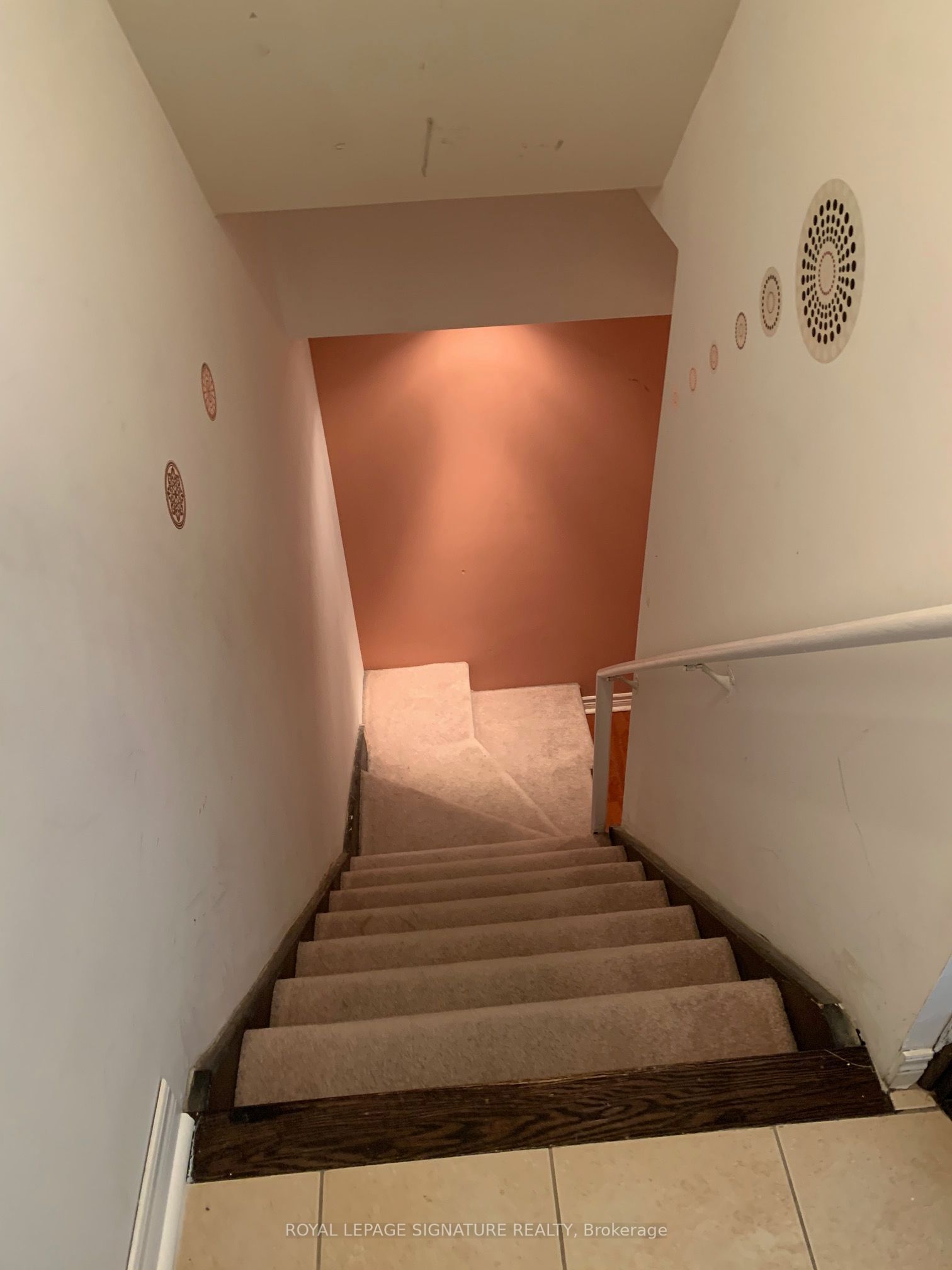 249 Comiskey Crescent Property Photo 13