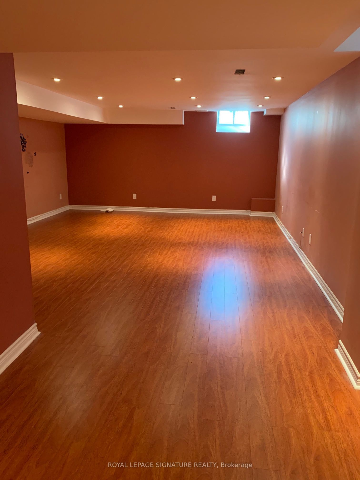 249 Comiskey Crescent Property Photo 14
