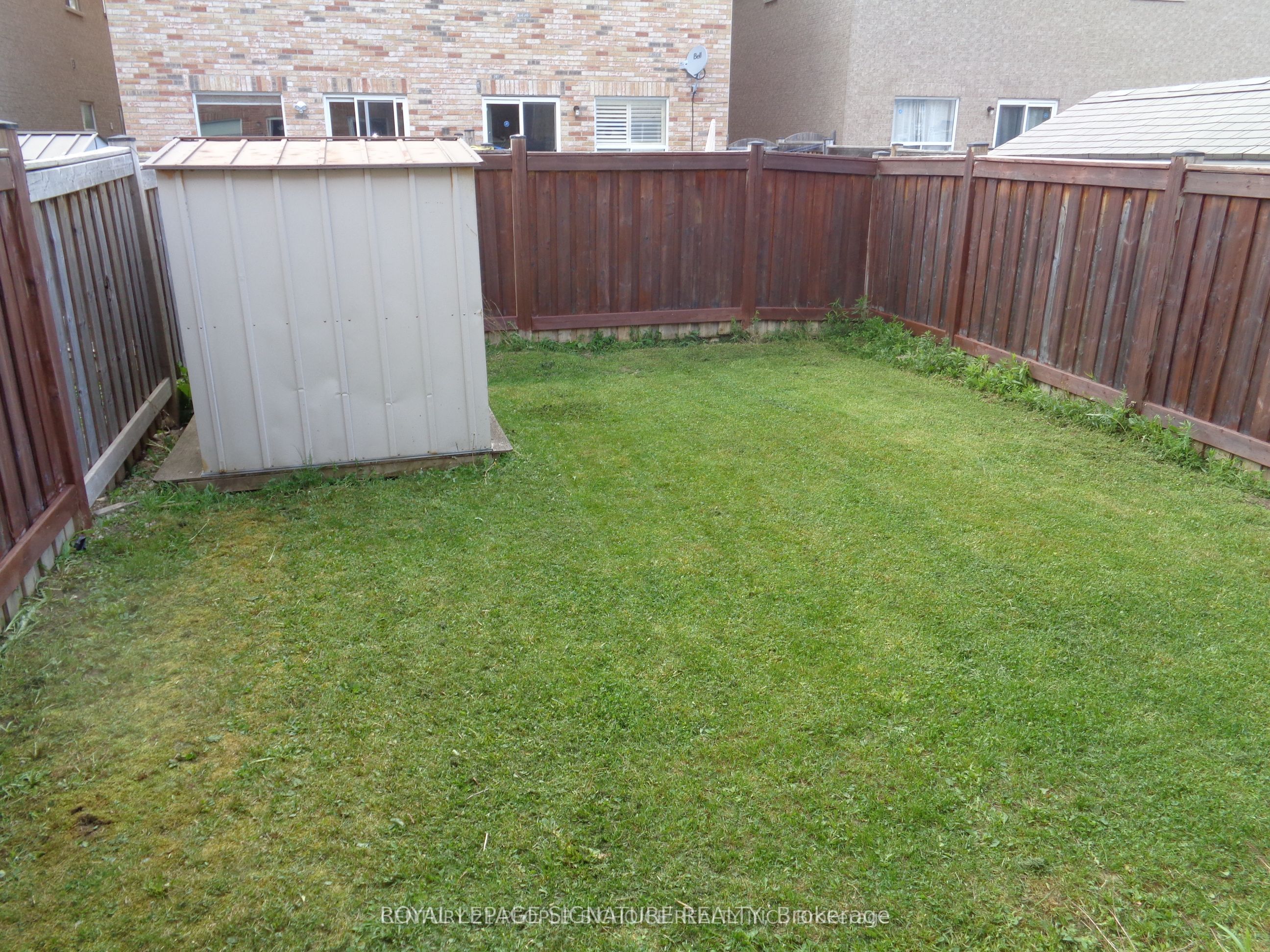 249 Comiskey Crescent Property Photo 18