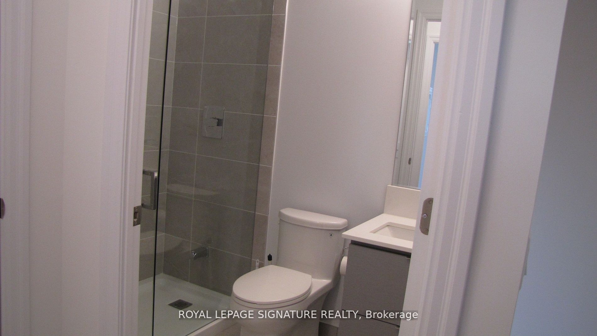 36 Elm Drive W 1001 Property Photo 18