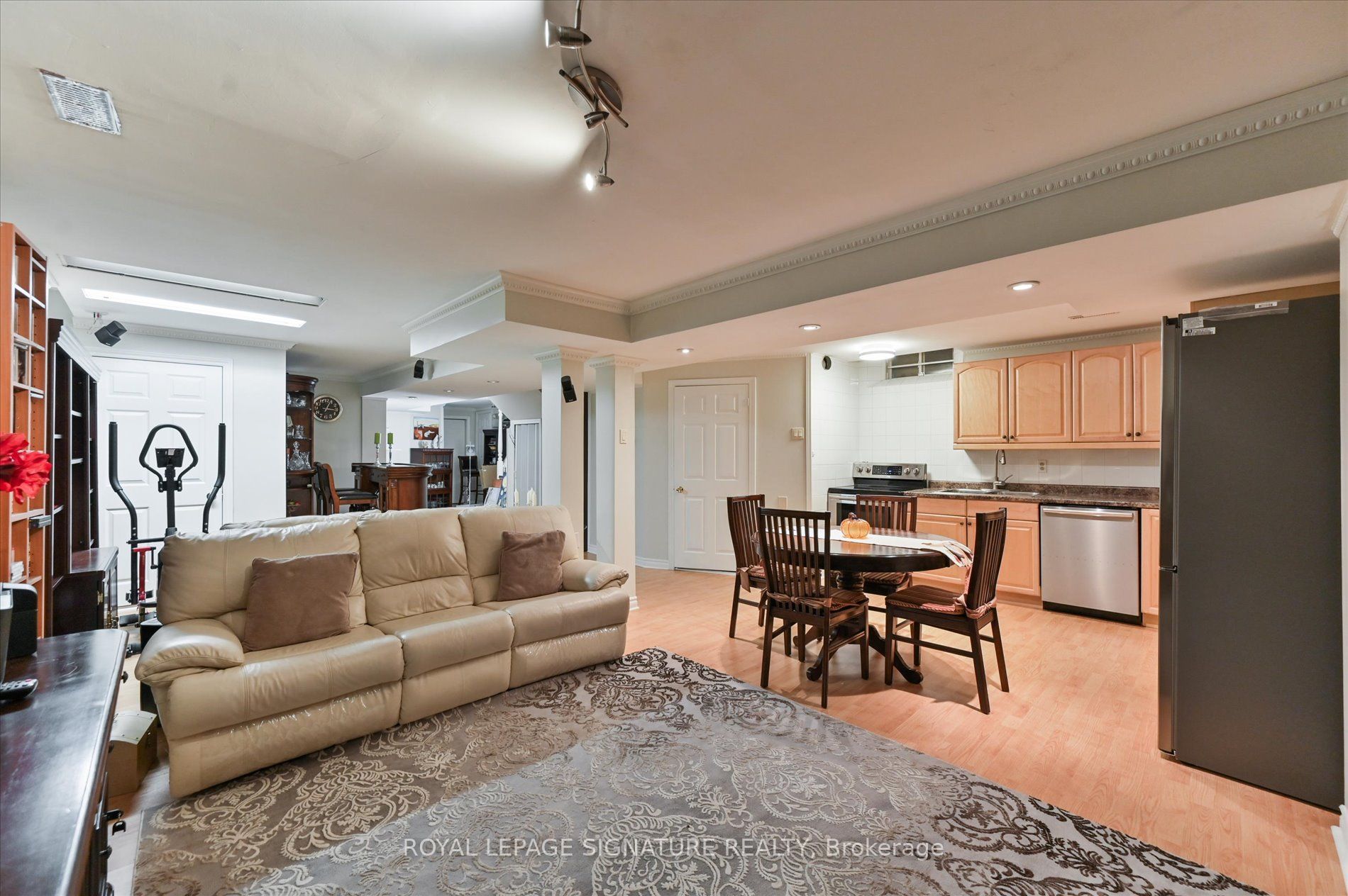 3485 Mcdowell Drive Property Photo 32