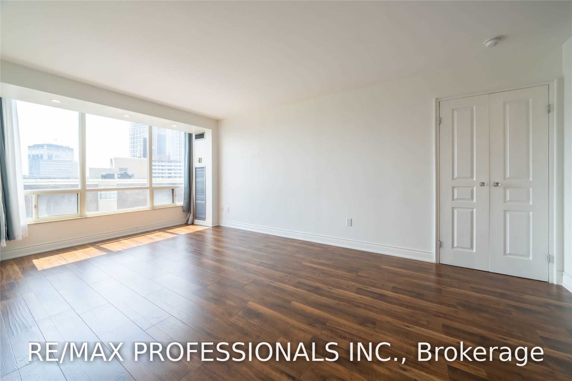1300 Islington Avenue 809 Property Photo 12