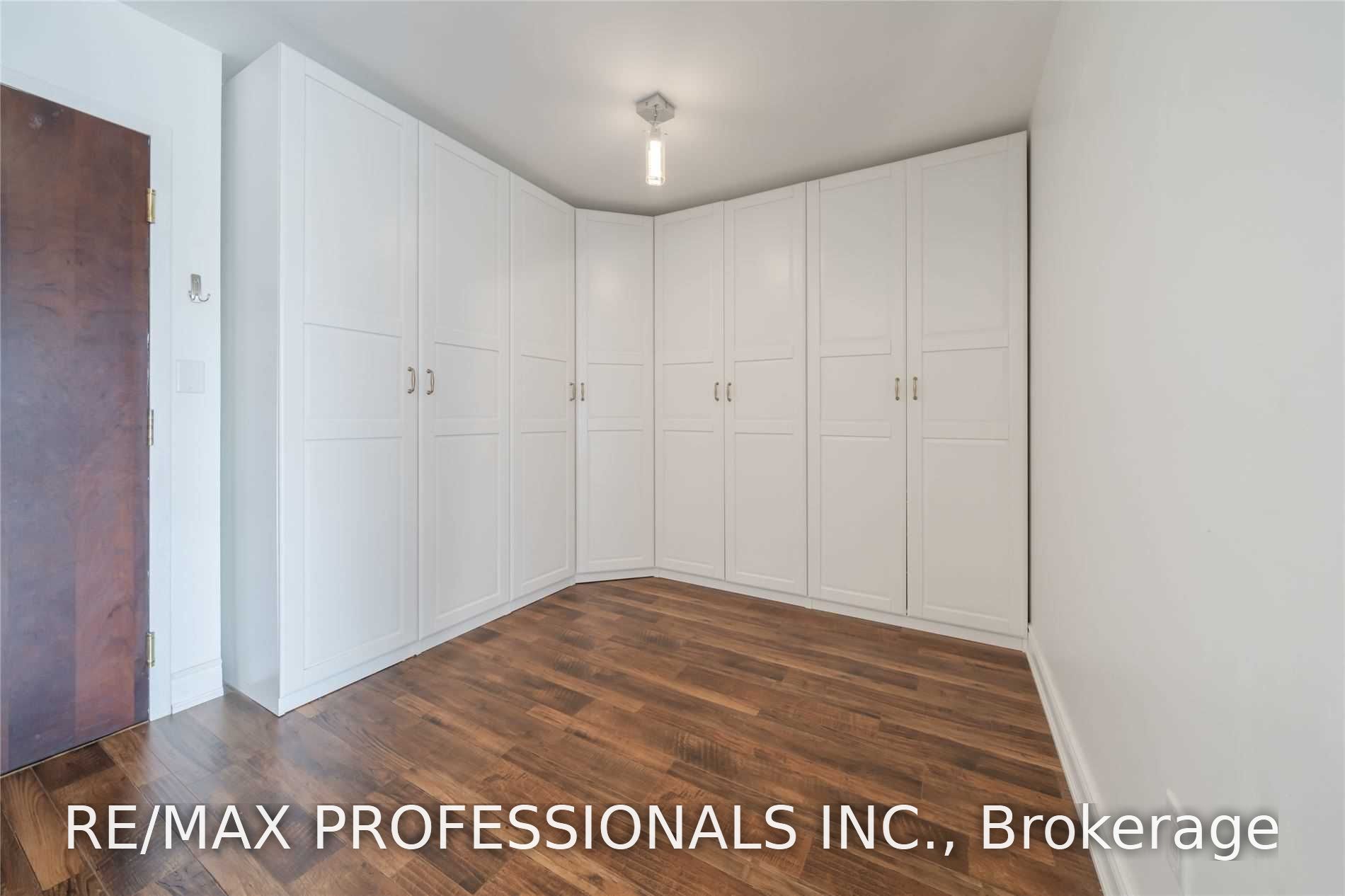 1300 Islington Avenue 809 Property Photo 16