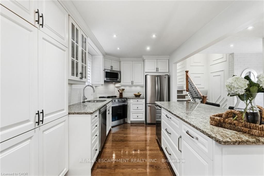 194 Foxbar Road Property Photo 8