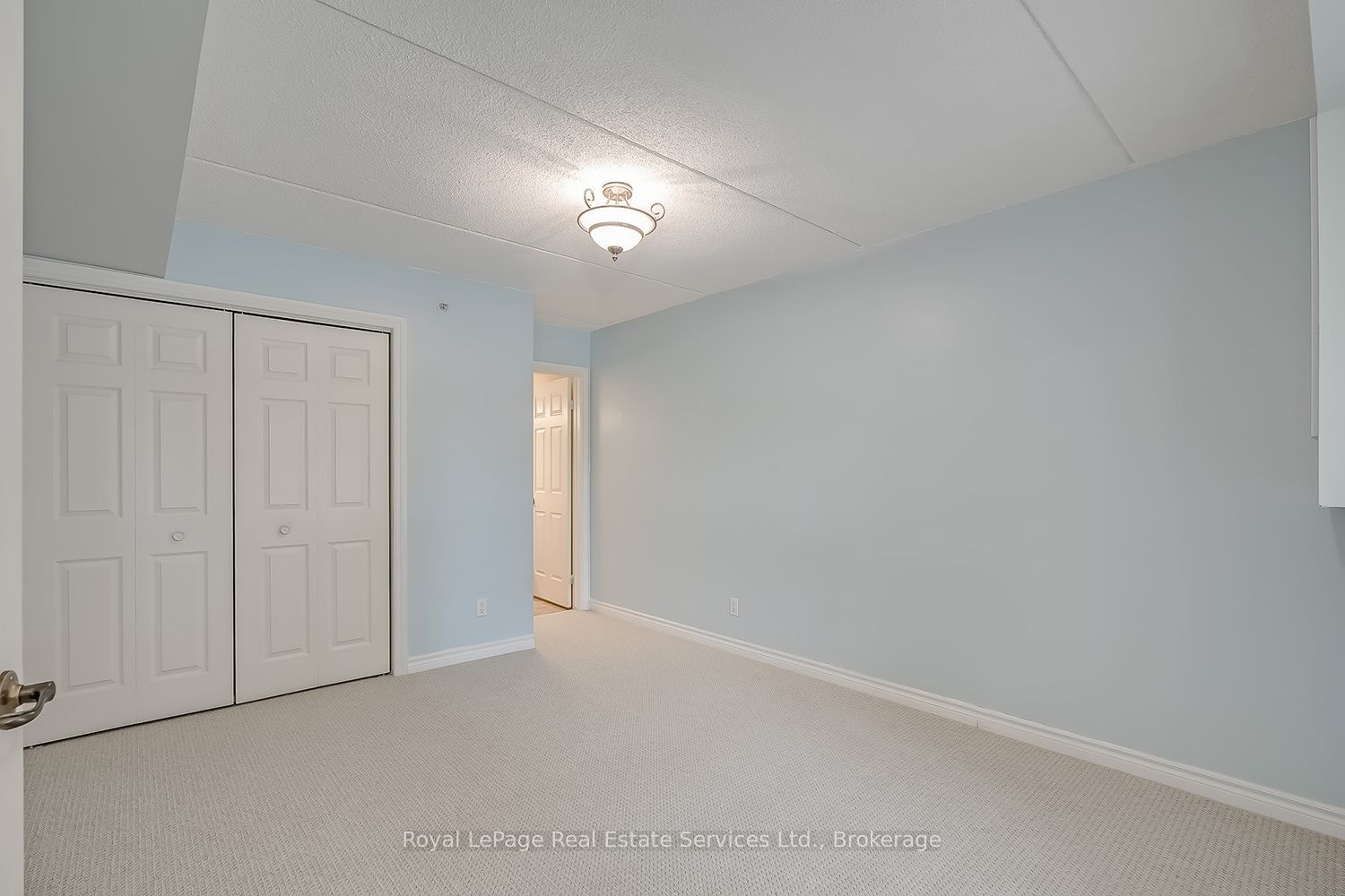 1460 Bishops Gate 111 Property Photo 5