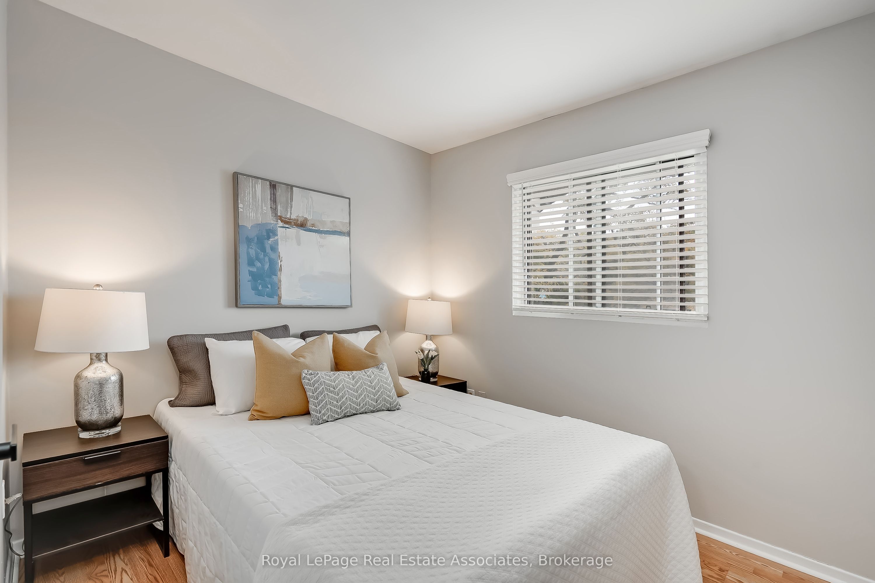 2779 Gananoque Drive 42 Property Photo 21