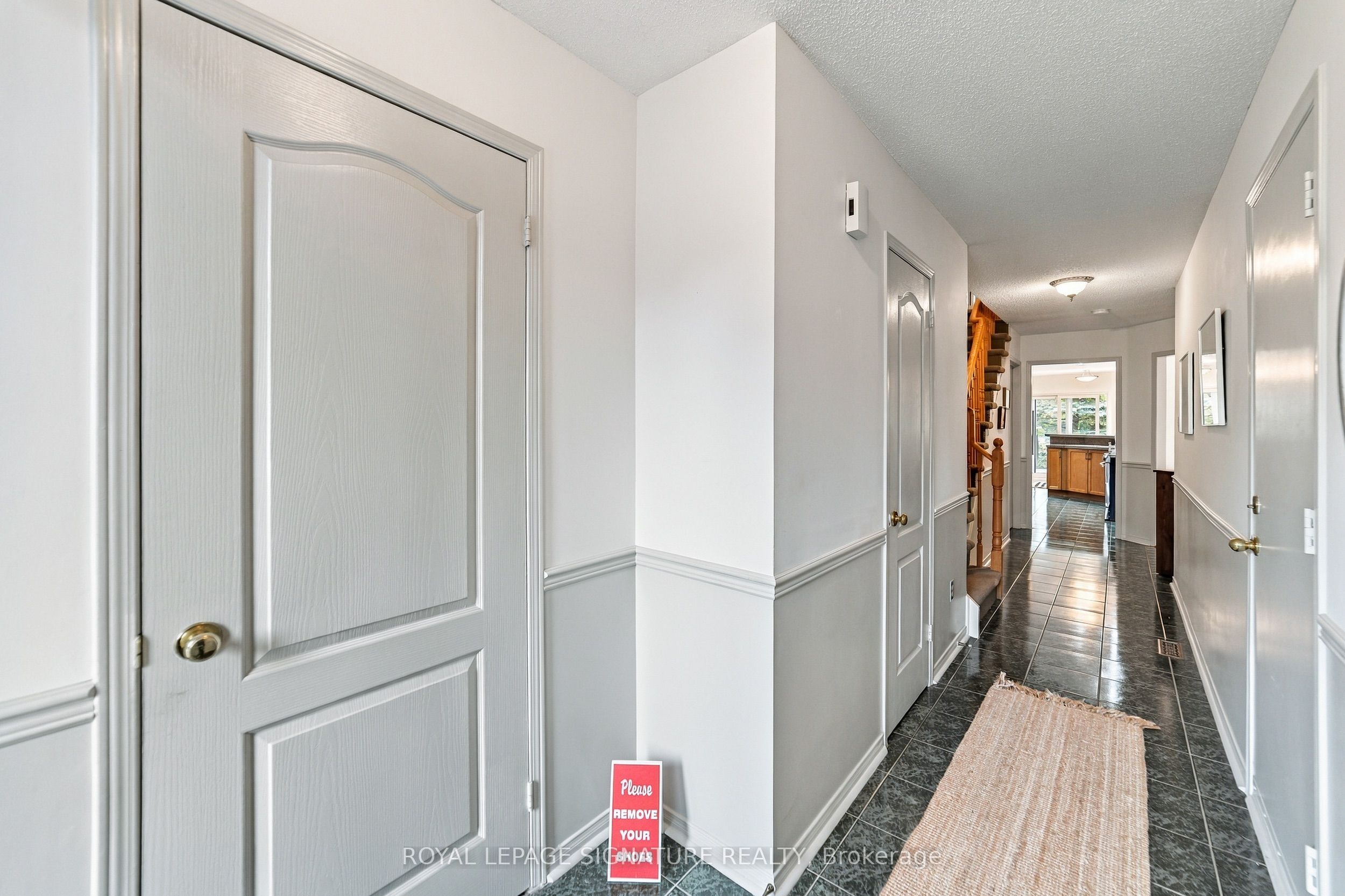 1152 Westview Terrace Property Photo 5