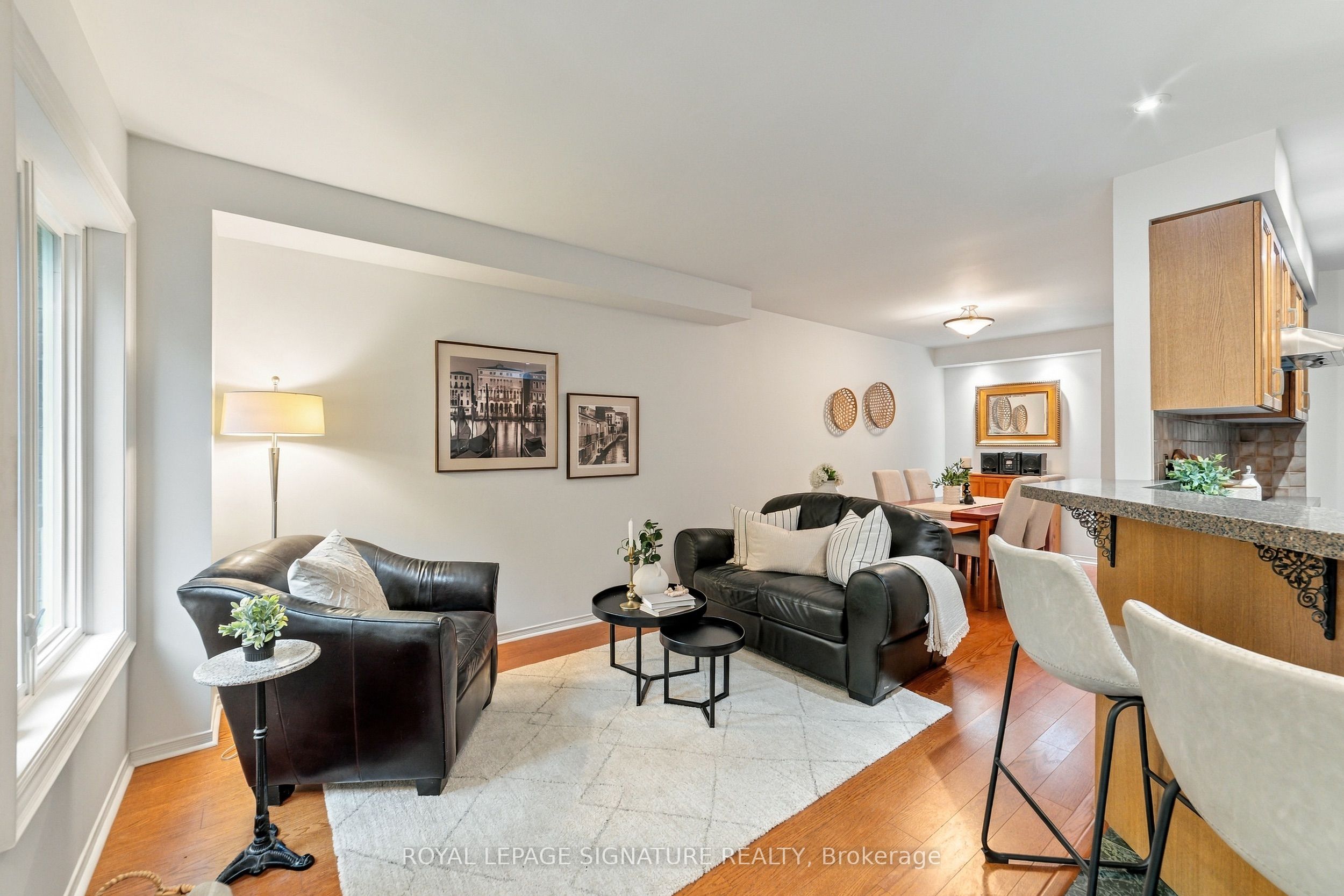 1152 Westview Terrace Property Photo 11
