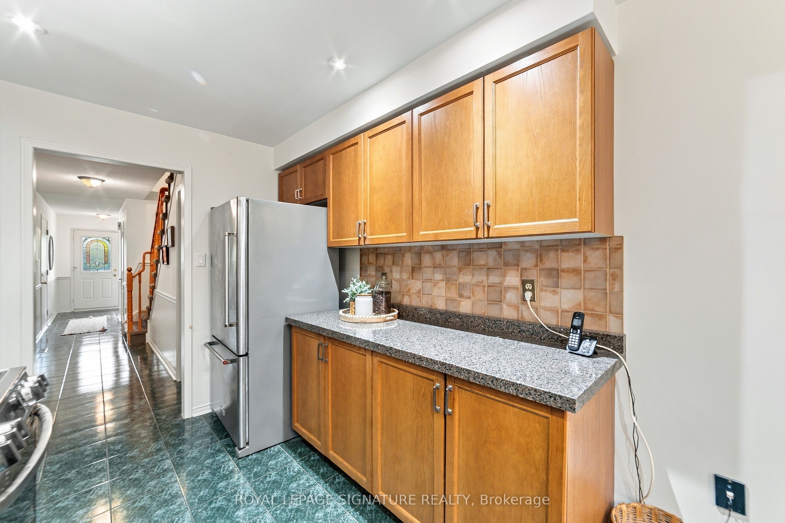 1152 Westview Terrace Property Photo 13