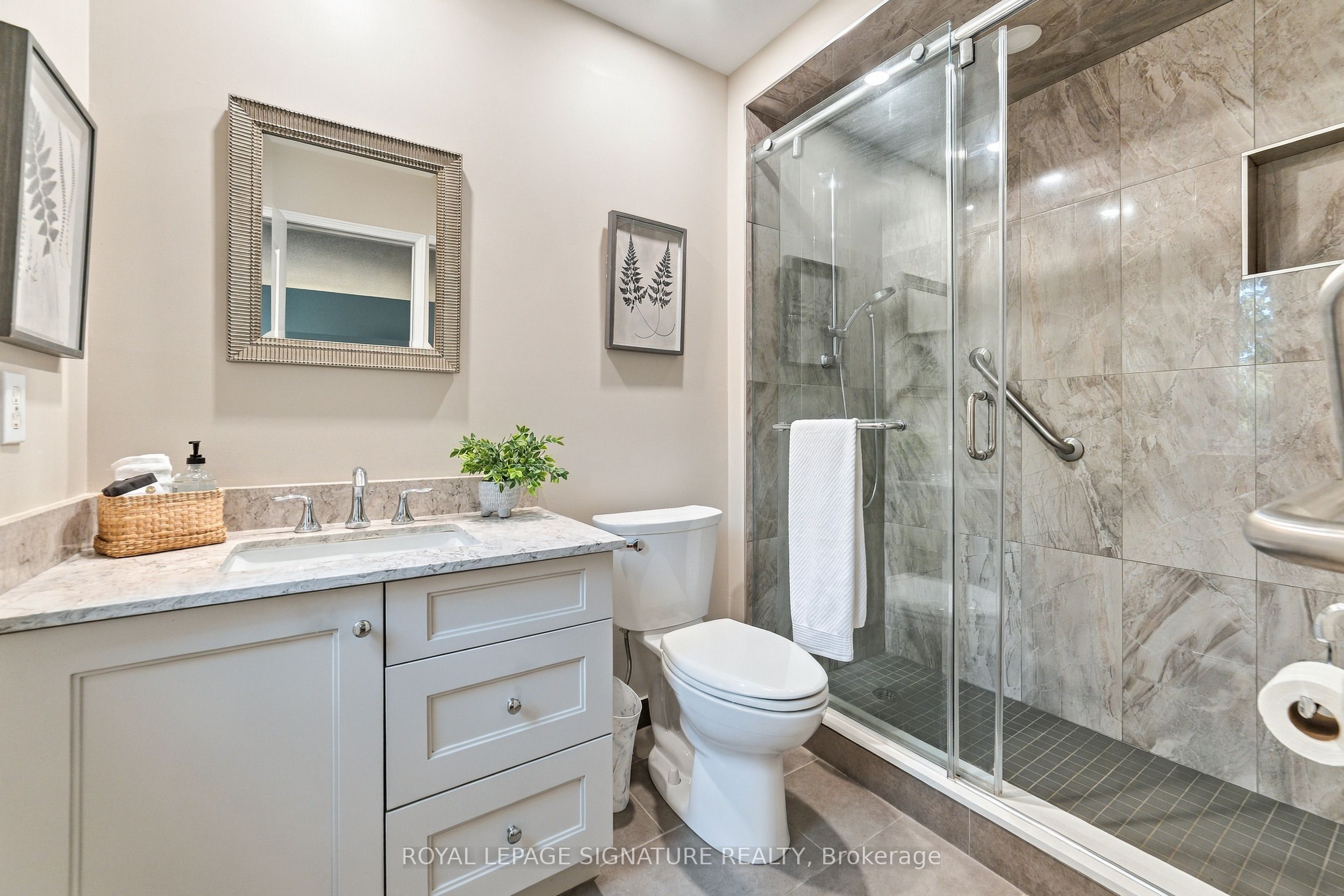 1152 Westview Terrace Property Photo 19