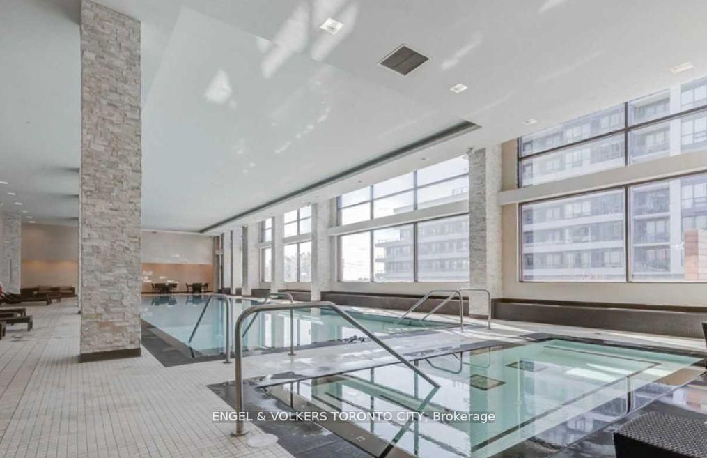 2220 Lake Shore Boulevard W 302 Property Photo 17