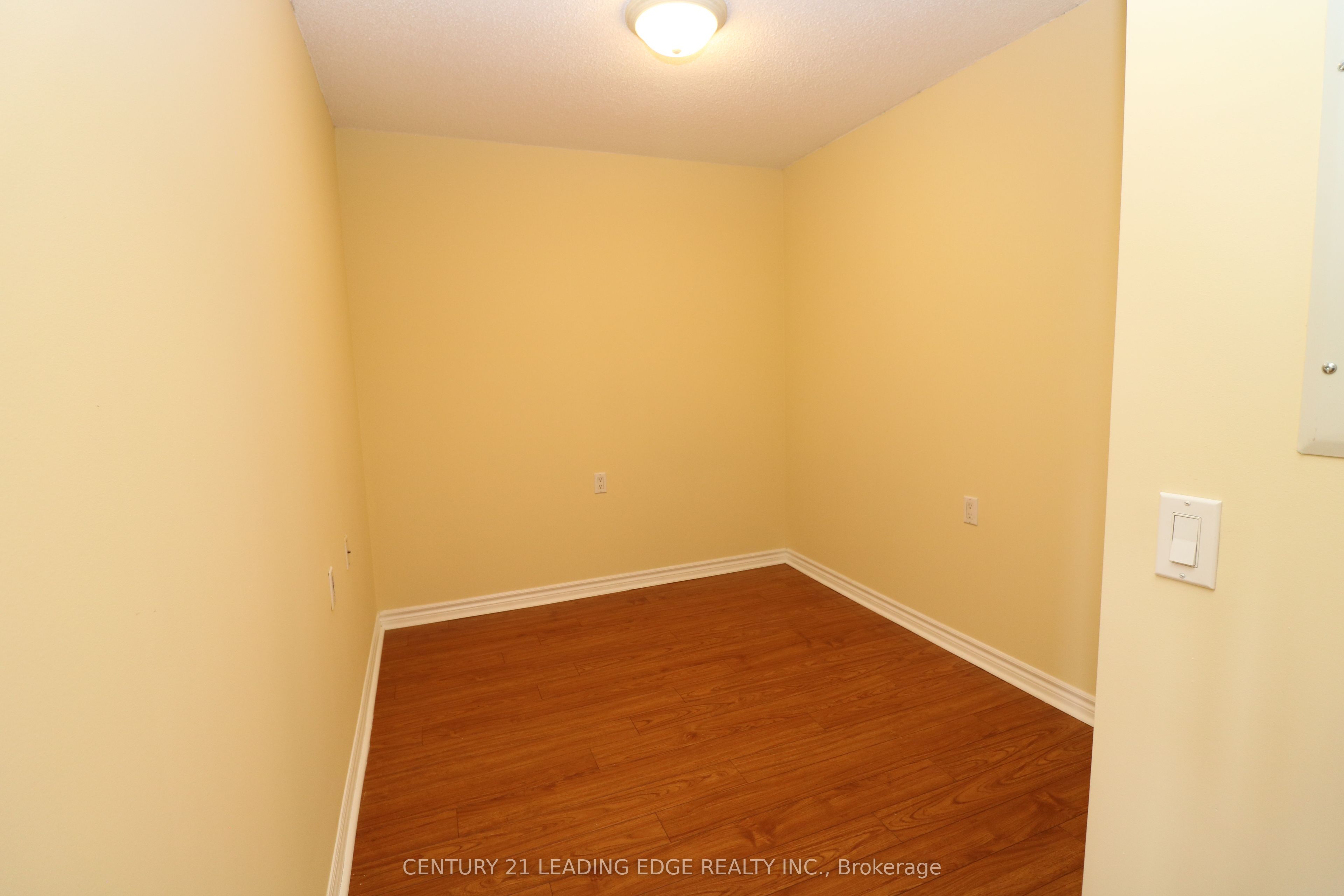 4640 Kimbermount Avenue 305 Property Photo 8